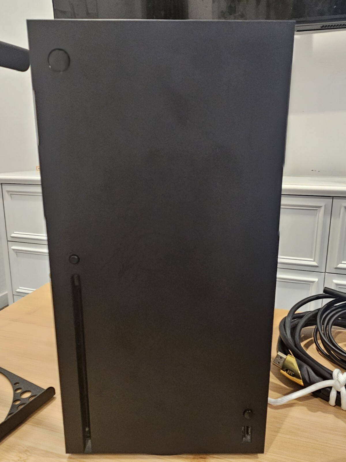 Xbox Series X 1TB Black 4k HDMI Elite Controller W Case & Seemless Wall Mount