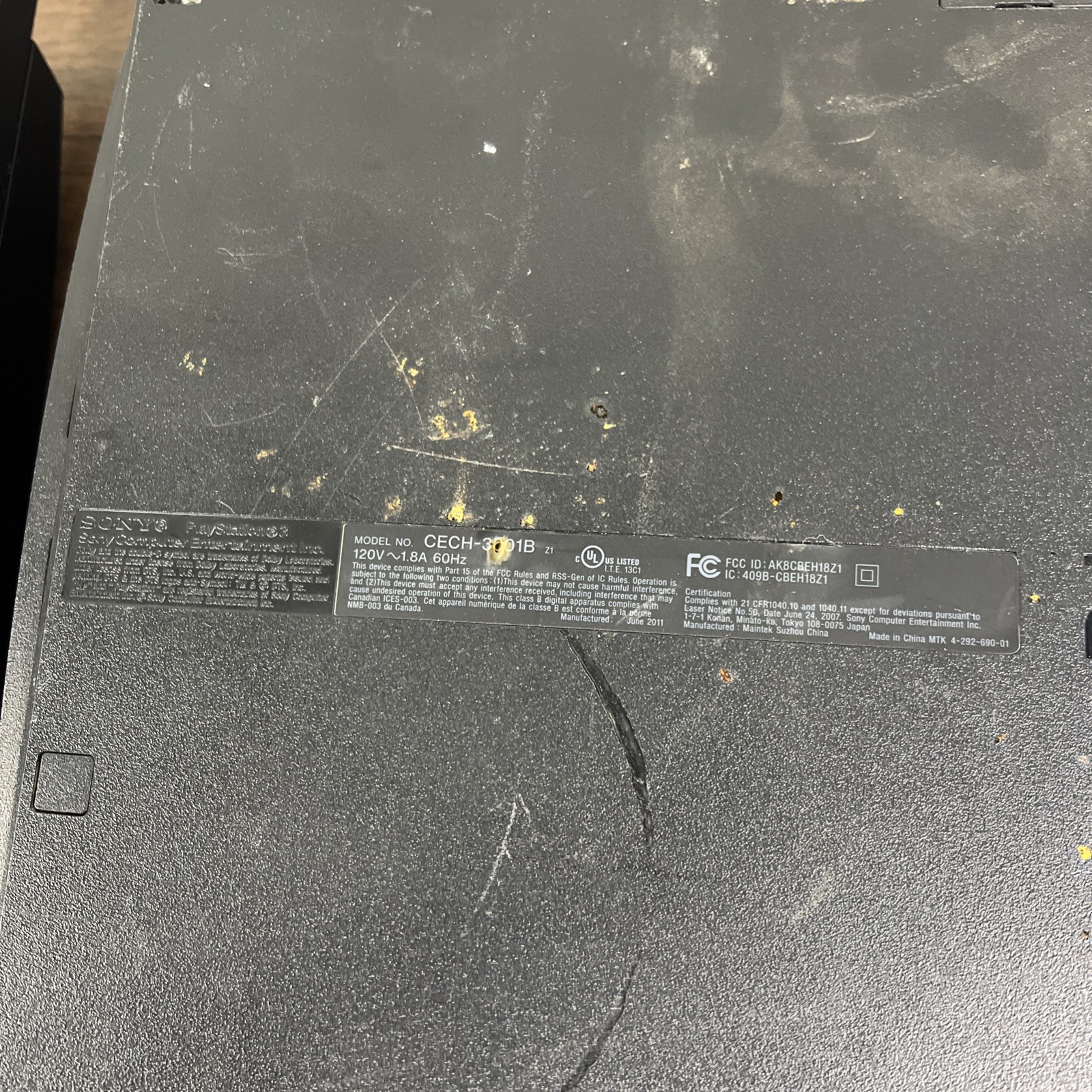 Lot Of 2 Broken Sony PlayStation 3 PS3 Slim CECH-3001 Consoles For Parts/Repair