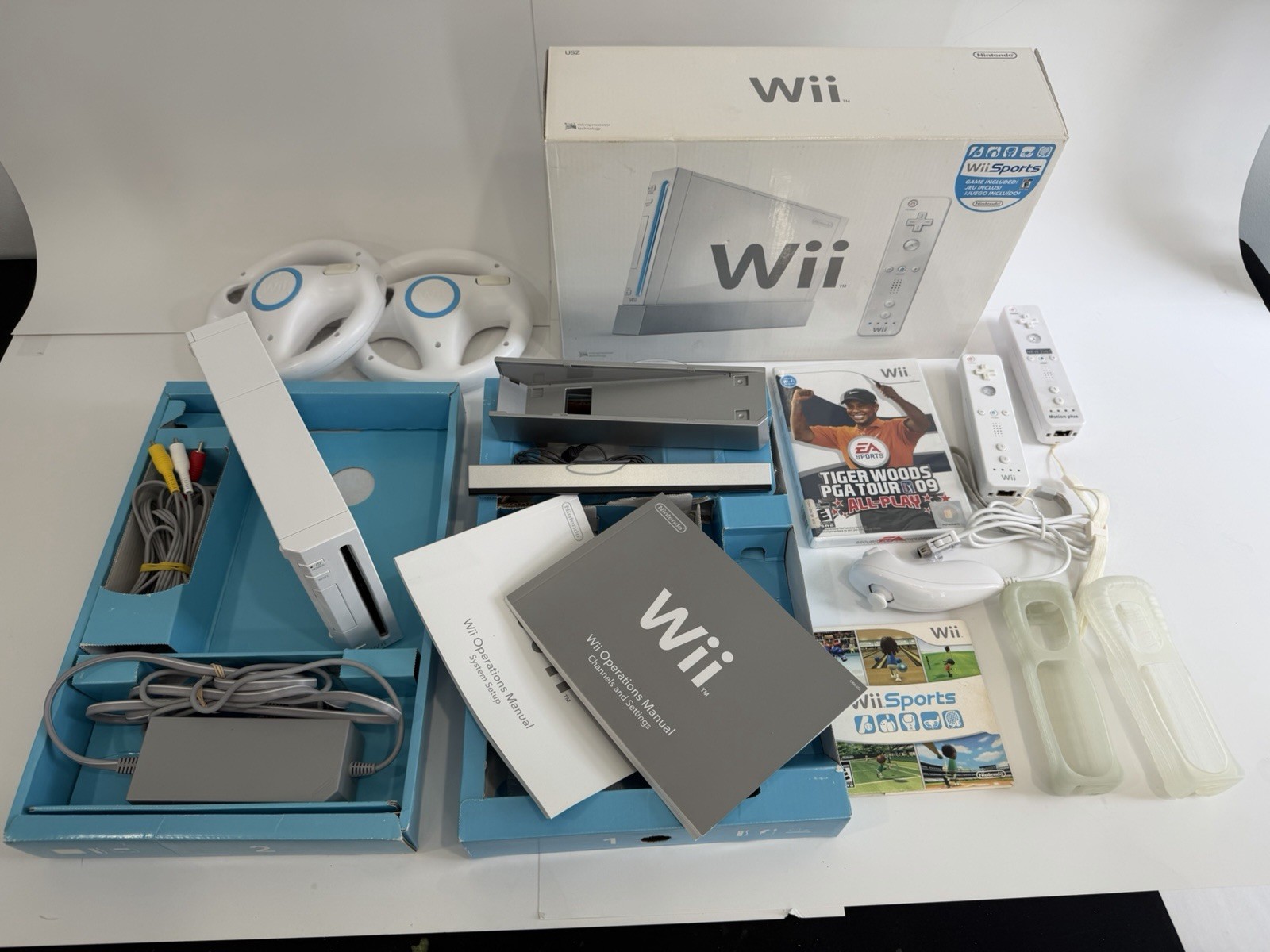 Nintendo Wii Original Box Bundle Tested Working Wii Sports MotionPlus 2 Remotes