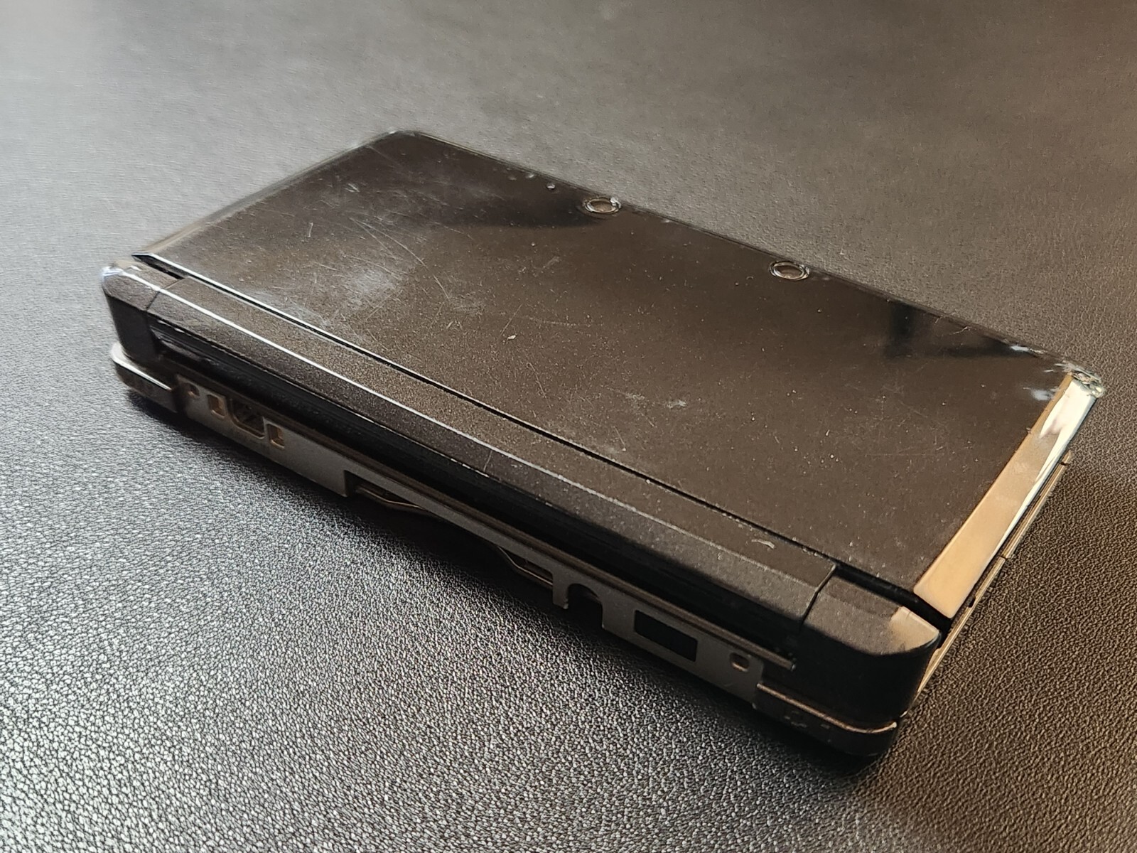 Nintendo 3DS (Original) Used | 4 Games + Charger | Cosmo Black | CTR-001 (USA)