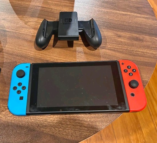 Nintendo Switch HAC-001 Console 32GB w/ Neon Red/Blue Joy-Con & Dock