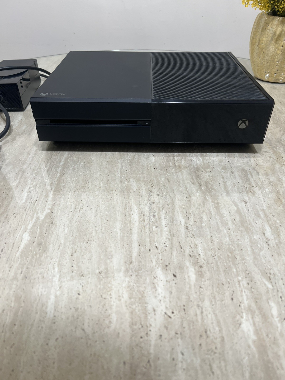 Microsoft Xbox One 1TB Black Console With Rechargeable Battery Pack