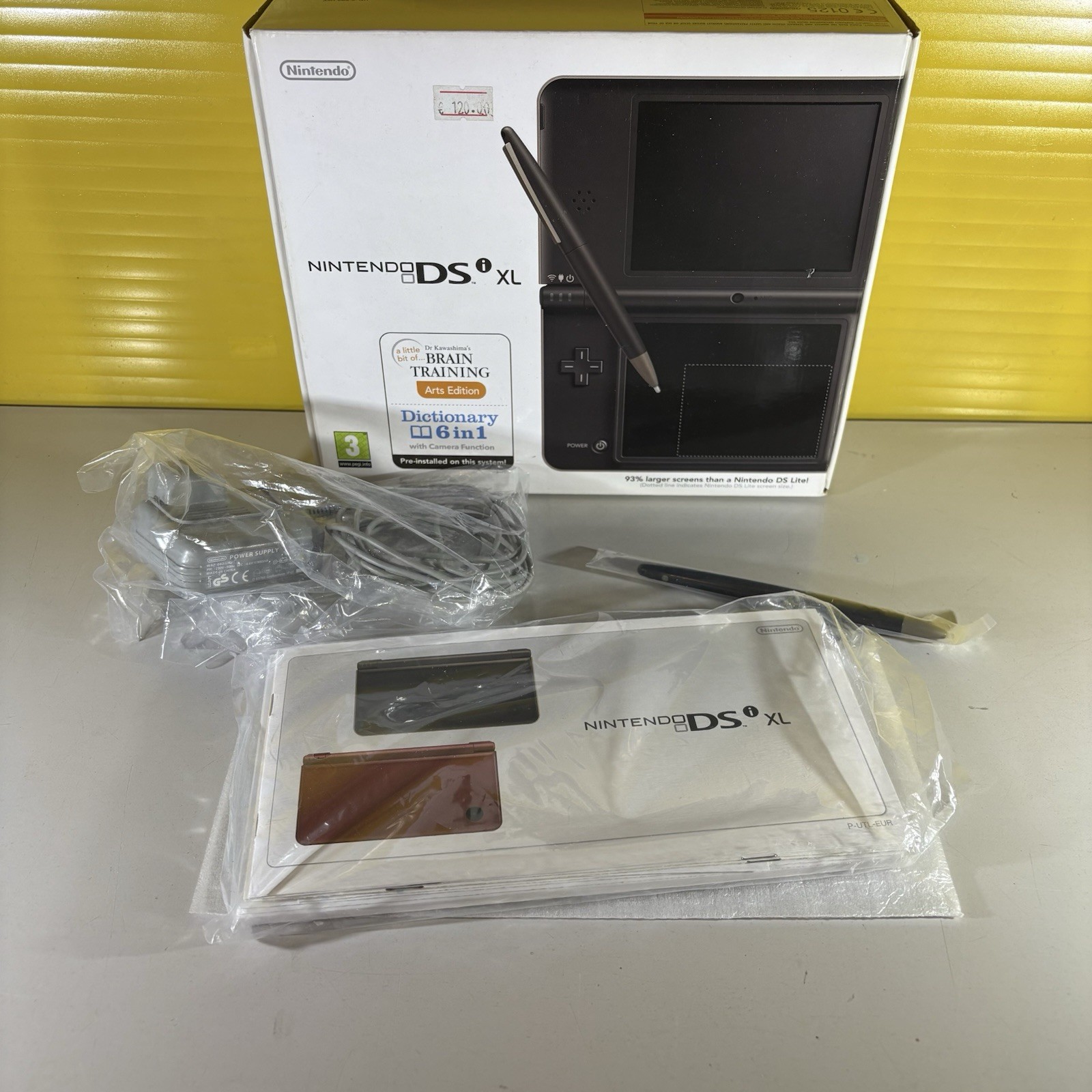 Nintendo DSi XL BLACK COMPLETE Handheld Console with Original Box