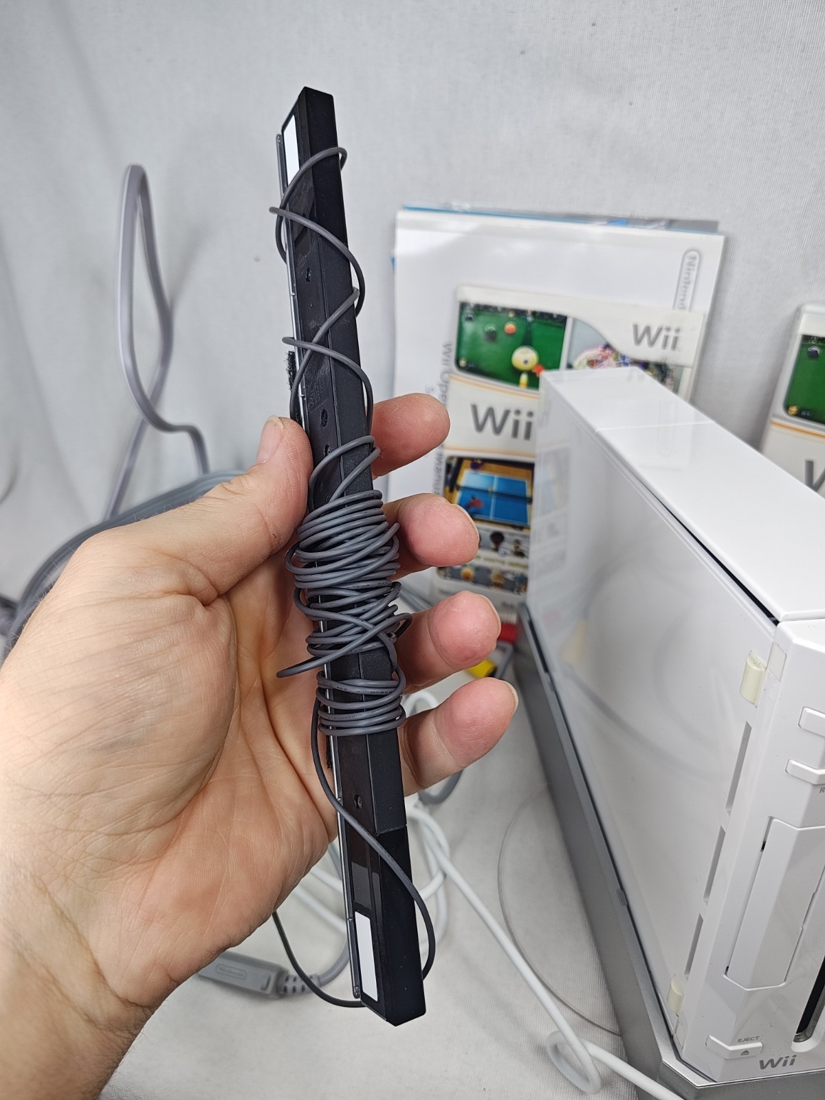 Nintendo Wii Console Bundle White RVL-001 Zelda Donkey Kong Wii Sports Play Fit