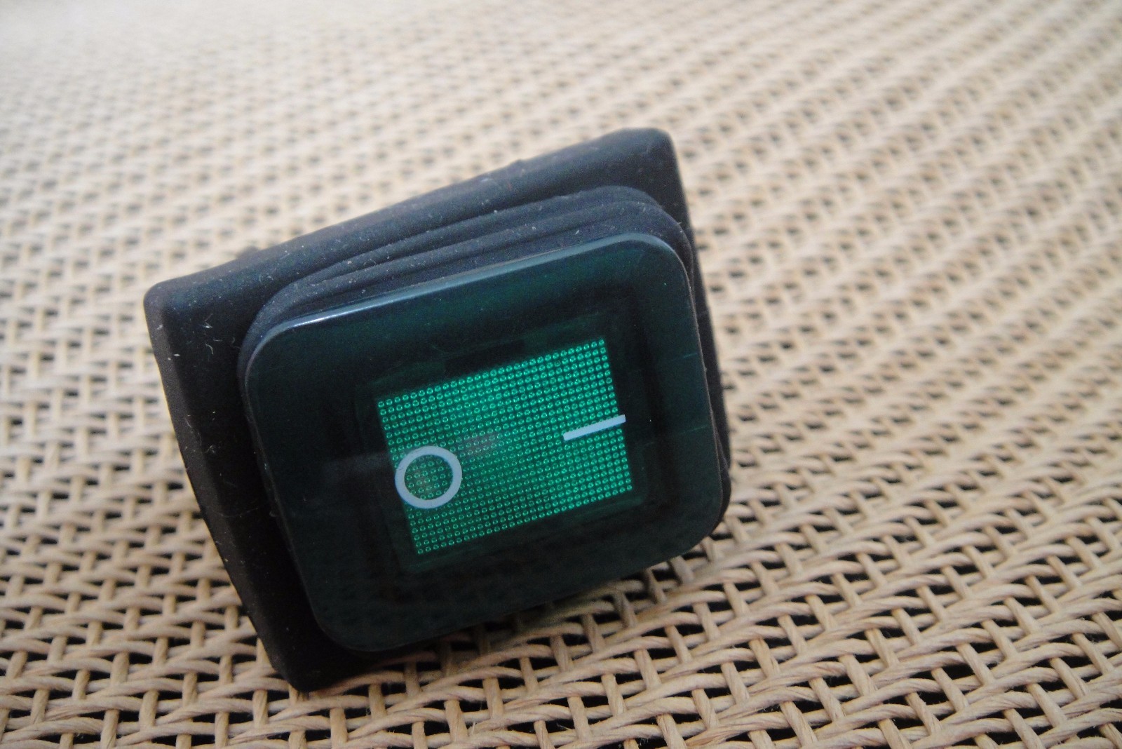 Waterproof Outdoor Boat AC 110v-120v-250v 16A Indicator Light Rocker Switch SPDT