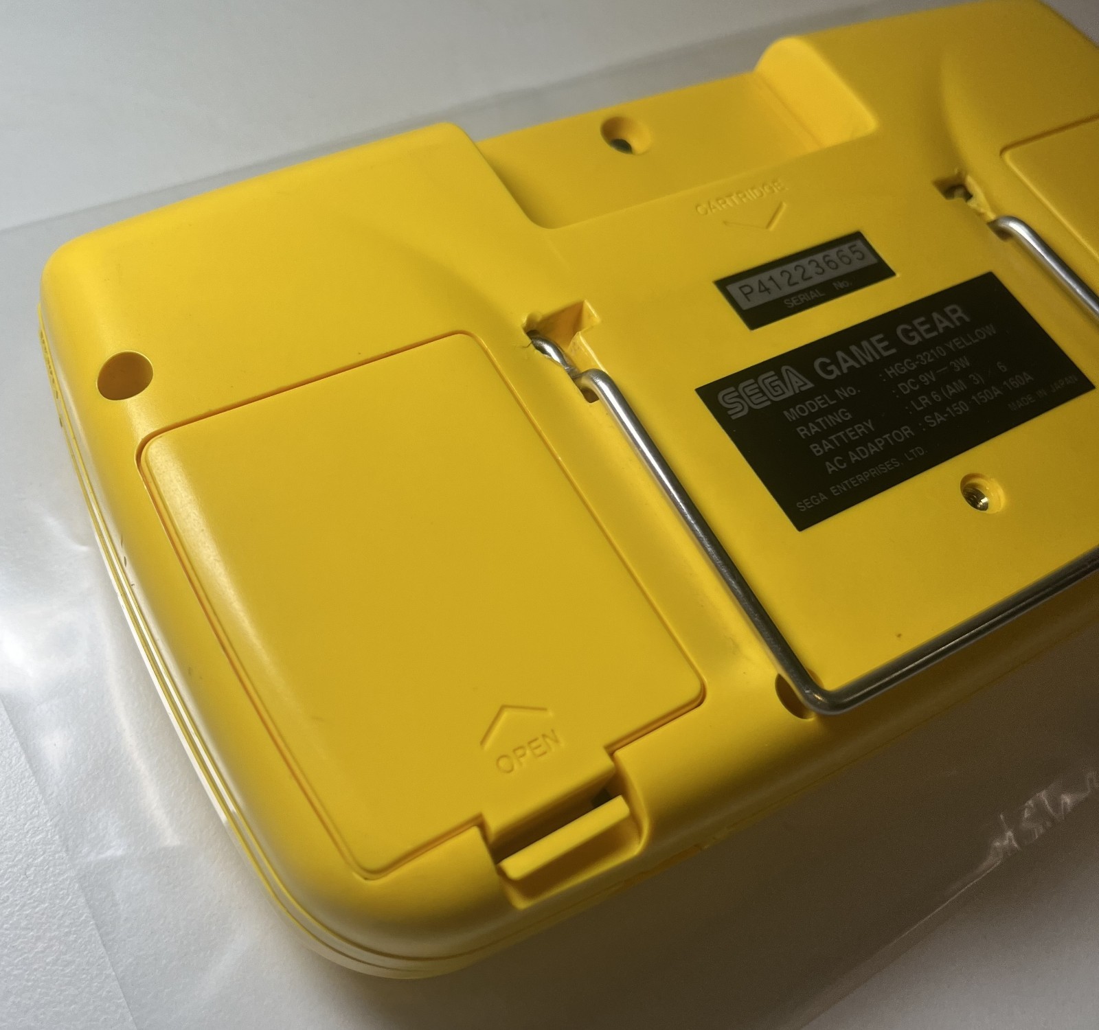 SEGA GAME GEAR HGG-3210 YELLOW EDITION NTSC-J REGION FREE CONSOLE