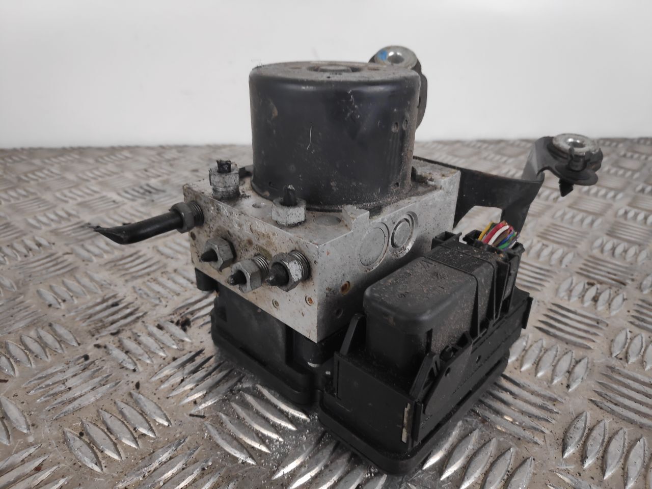 VOLVO S60 II 134 12-15 ABS VALVE/PUMP/CONTROLLER 31329137