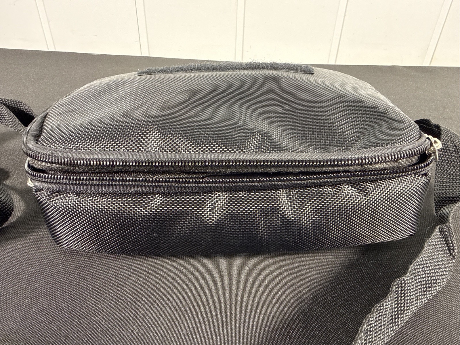 Sony PSP 2001 Silver Playstation Portable Console Crossbody Fanny Bag Needs Batt