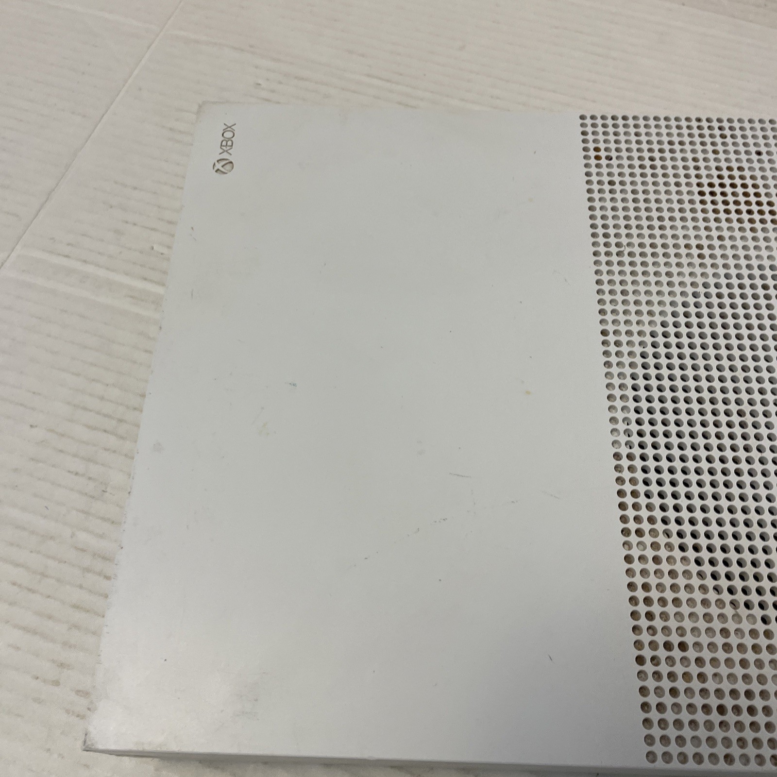 Xbox One S All Digital Edition 1681 White for Parts No Chords