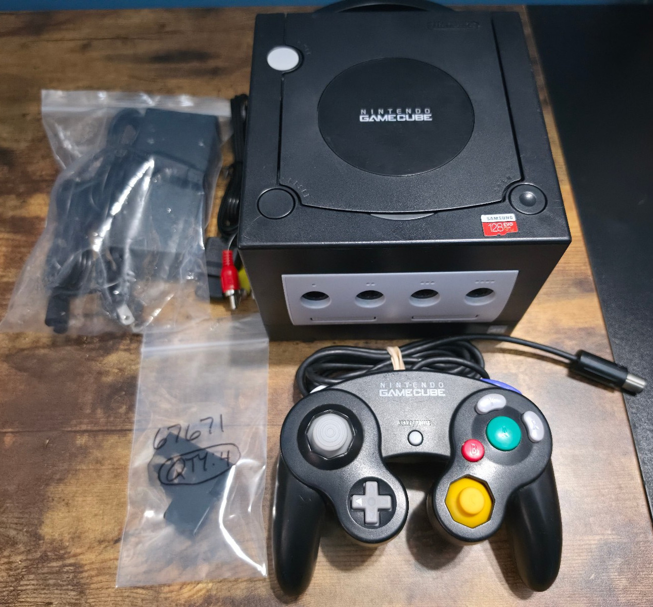 Nintendo Gamecube (DOL-001) With Kit (message for details) (Recapped Disc Drive)
