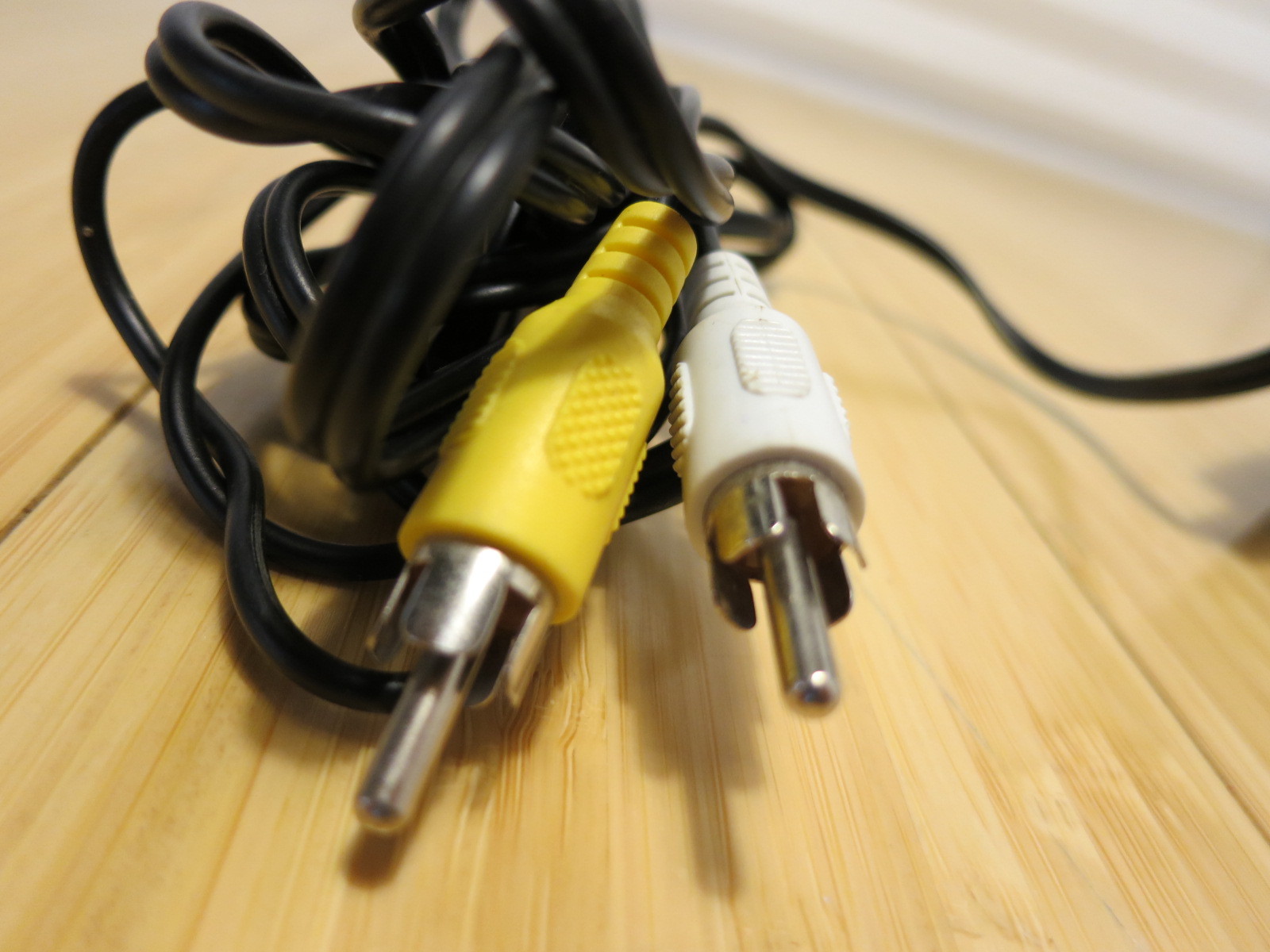 Atari Paddle Plug N Play 13 TV Games 2004 Jakks Pacific