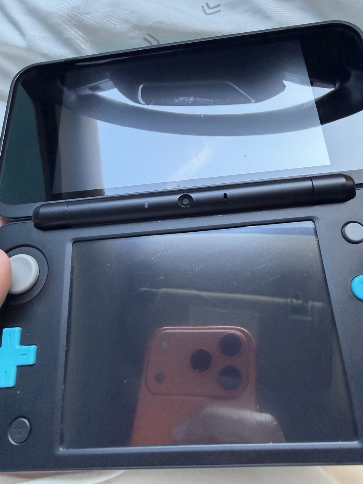 Nintendo New 2DS XL Turquoise Black Console For Parts & Repair DOESNT WORK! READ