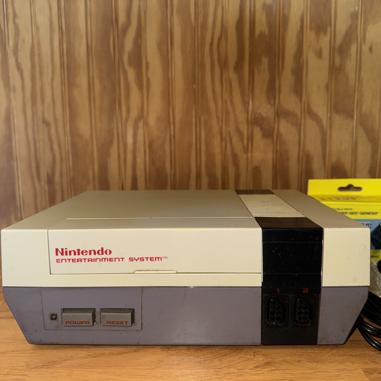 Nintendo NES-001 1985 Console 2 Controllers Power,co-axles cords Tested Working