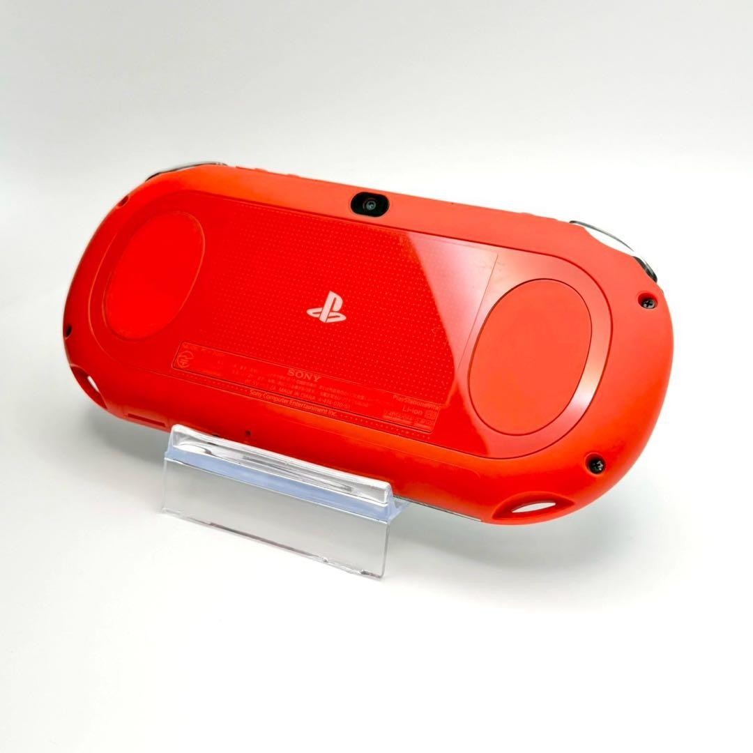 sony PSVITA PCH 2000 Console with 16GB and many accessories