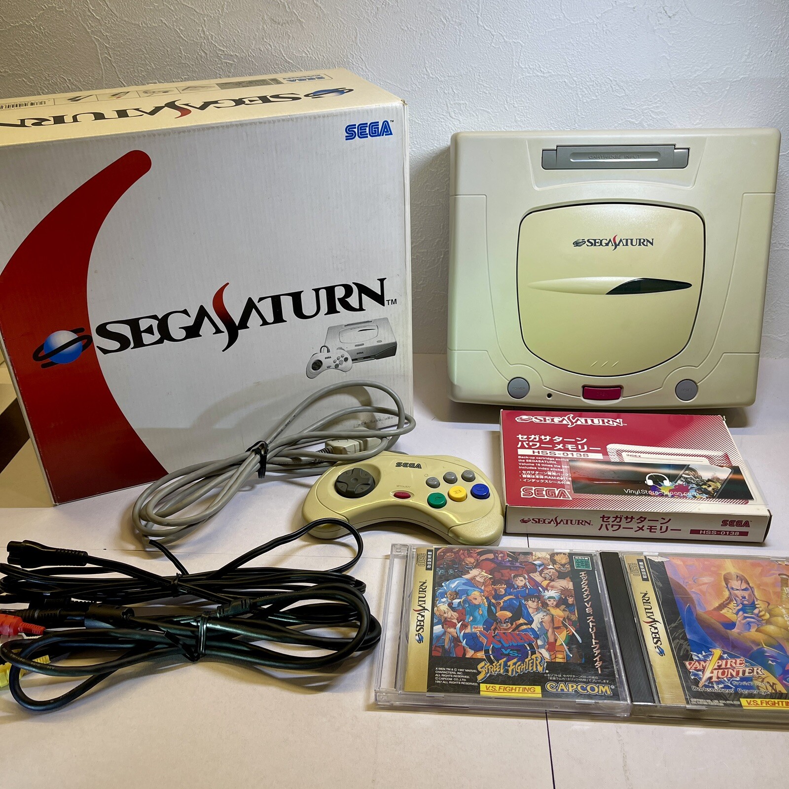 Boxed SEGA SATURN CONSOLE SET HST-0019 White w/2games Japan Used VG+/EX