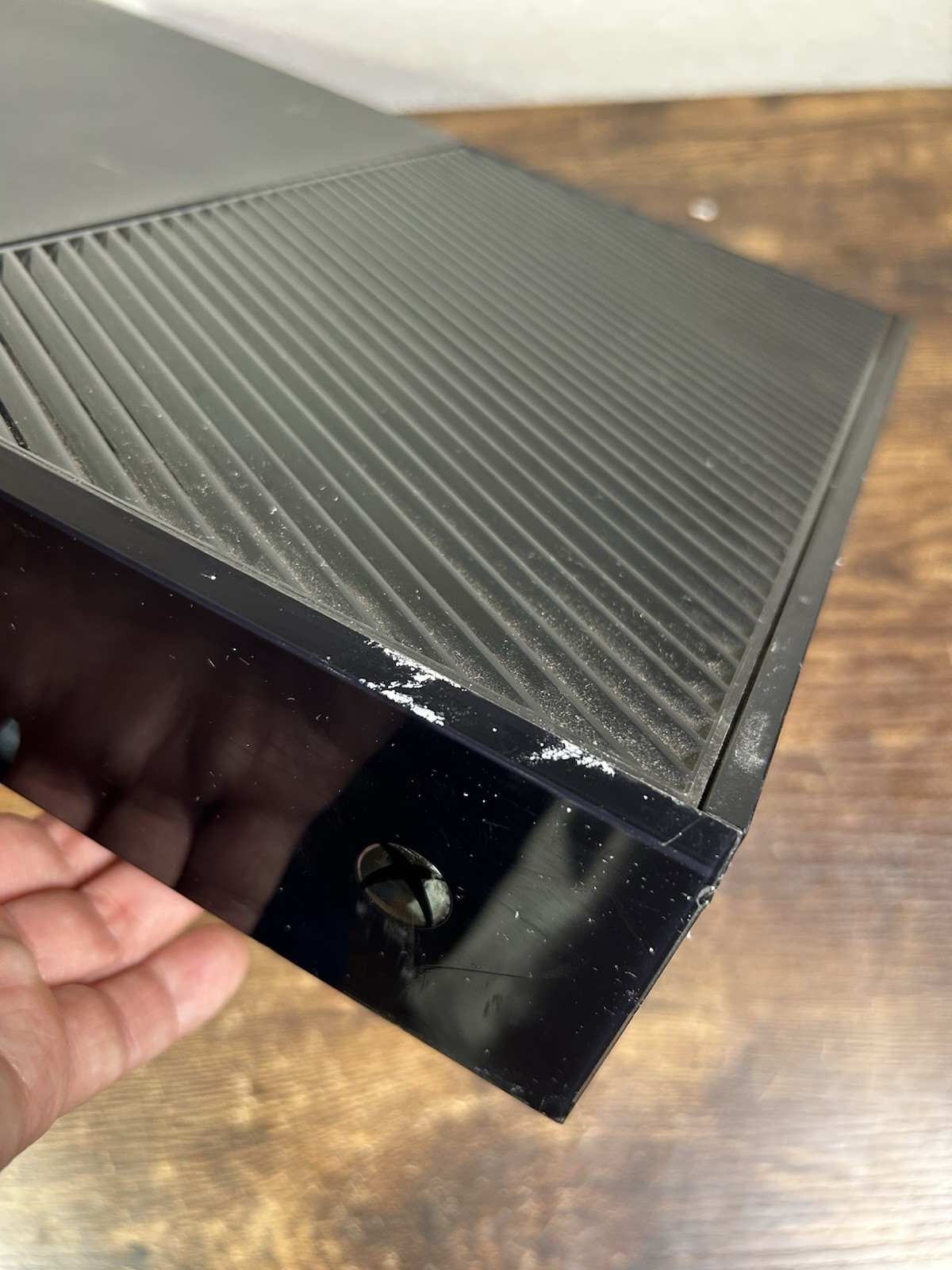 MICROSOFT XBOX ONE GAMING CONSOLE | 1540 | 1TB | NO POWER CABLE