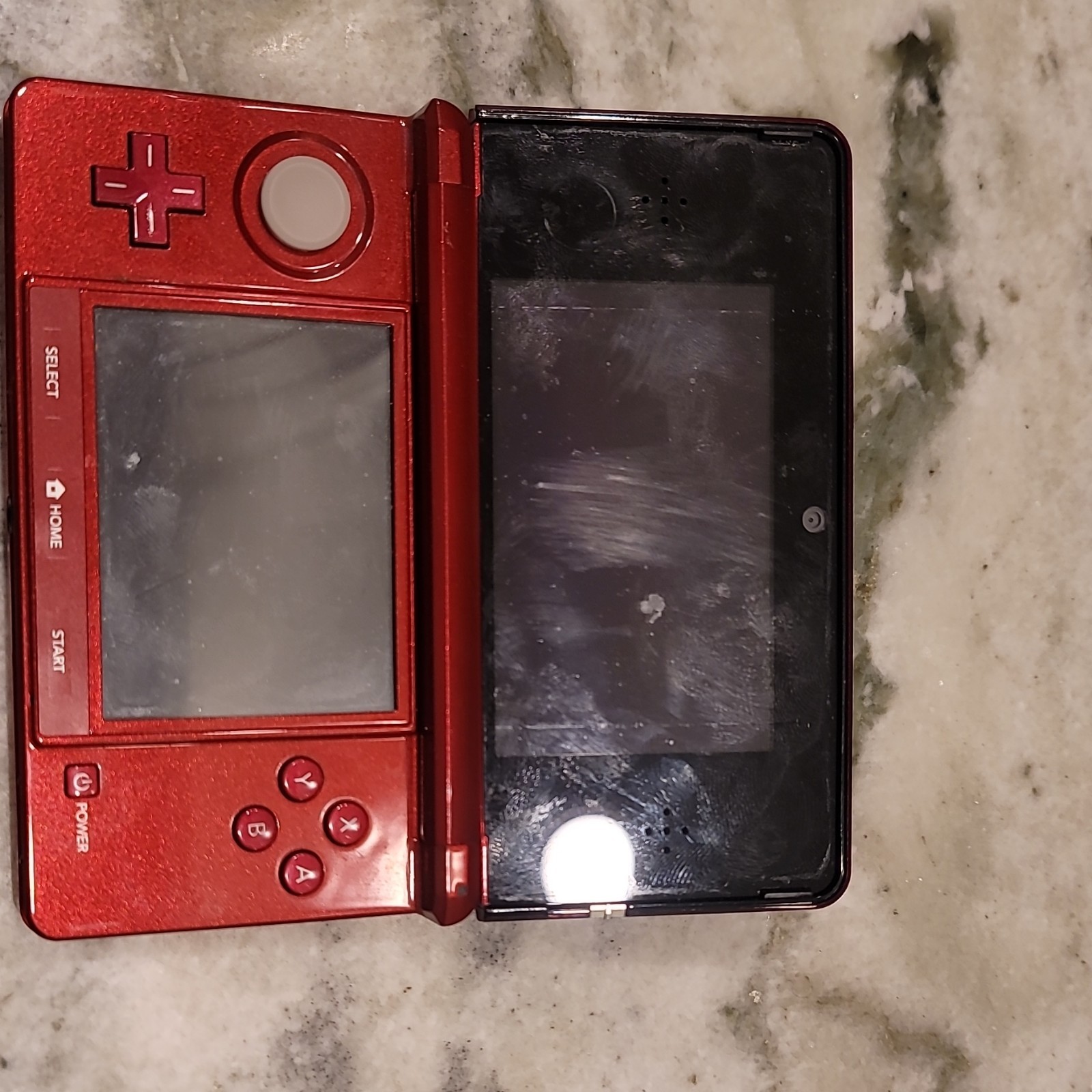 Nintendo 3DS CTR-001 Red/Black Handheld System