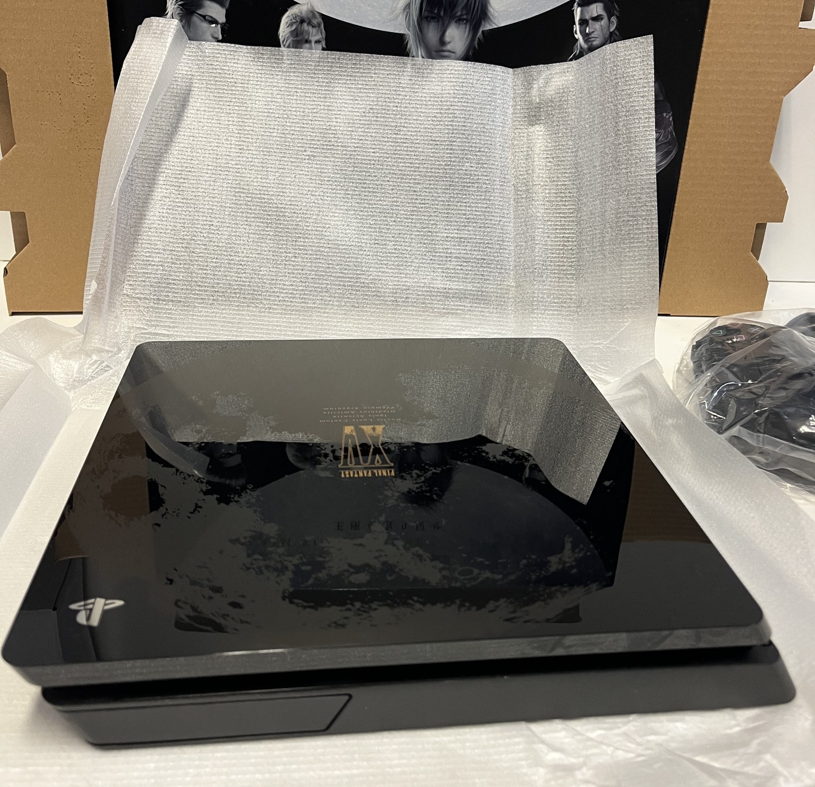 PLAYSTATION 4 FINAL FANTASY XV LUNA EDITION 1TB JAP 2016 CONSOLE NEW NOT SEALED