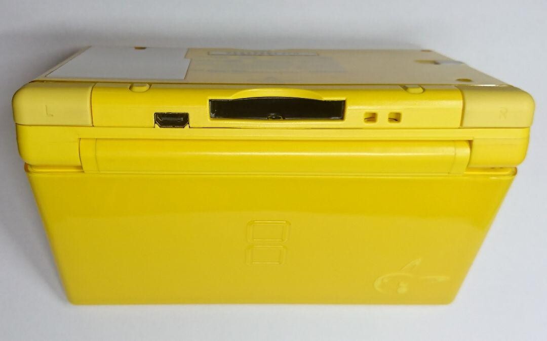Nintendo DS Lite Pikachu Edition Video Game Console Limited 2007 Pokémon Center
