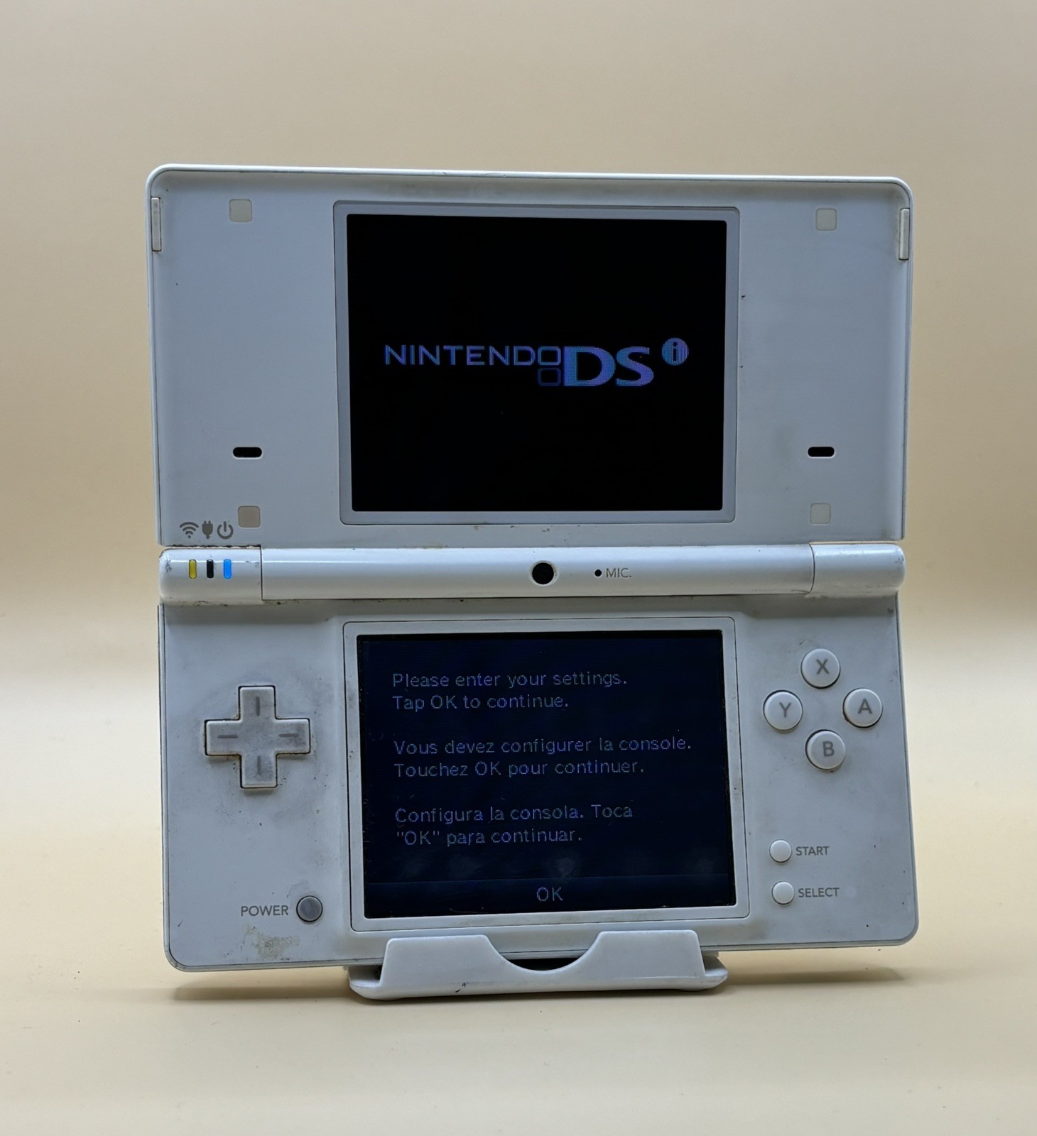 Nintendo DSi – White (F25) READ DESCRIPTION