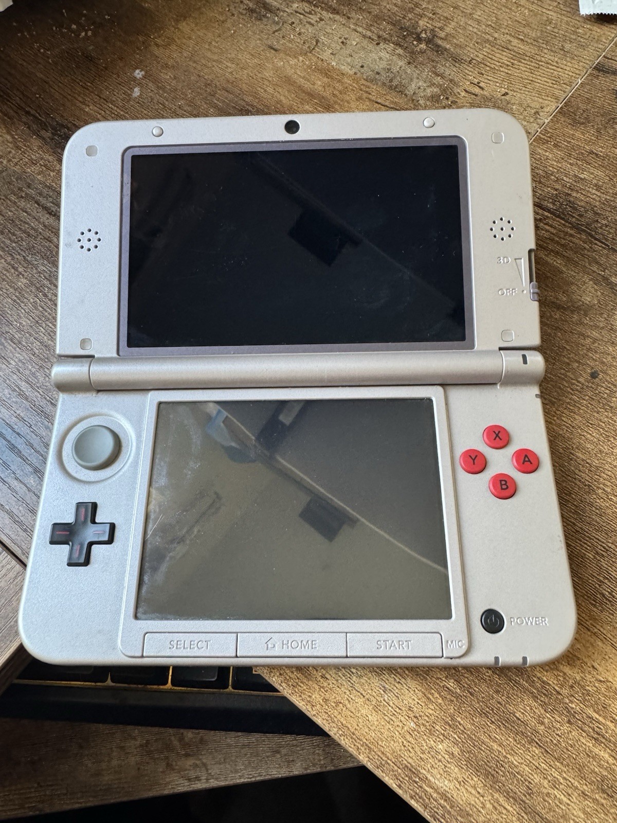 Nintendo 3DS XL NES Edition Console- Wi-Fi + Charger, Stylus, 2 Games Tested✅💯
