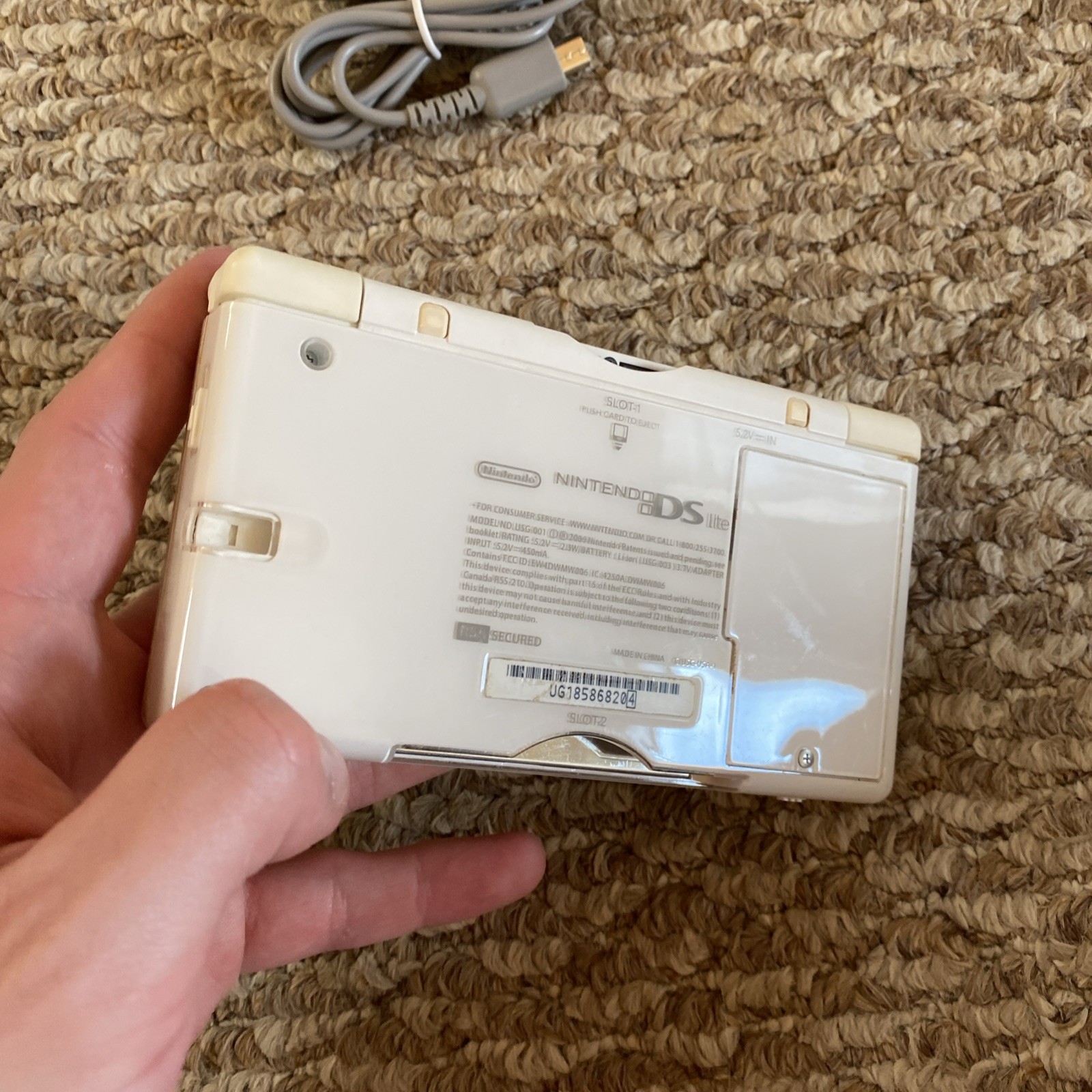 Nintendo DS Lite USG-001 Polar White w/ Charger USA