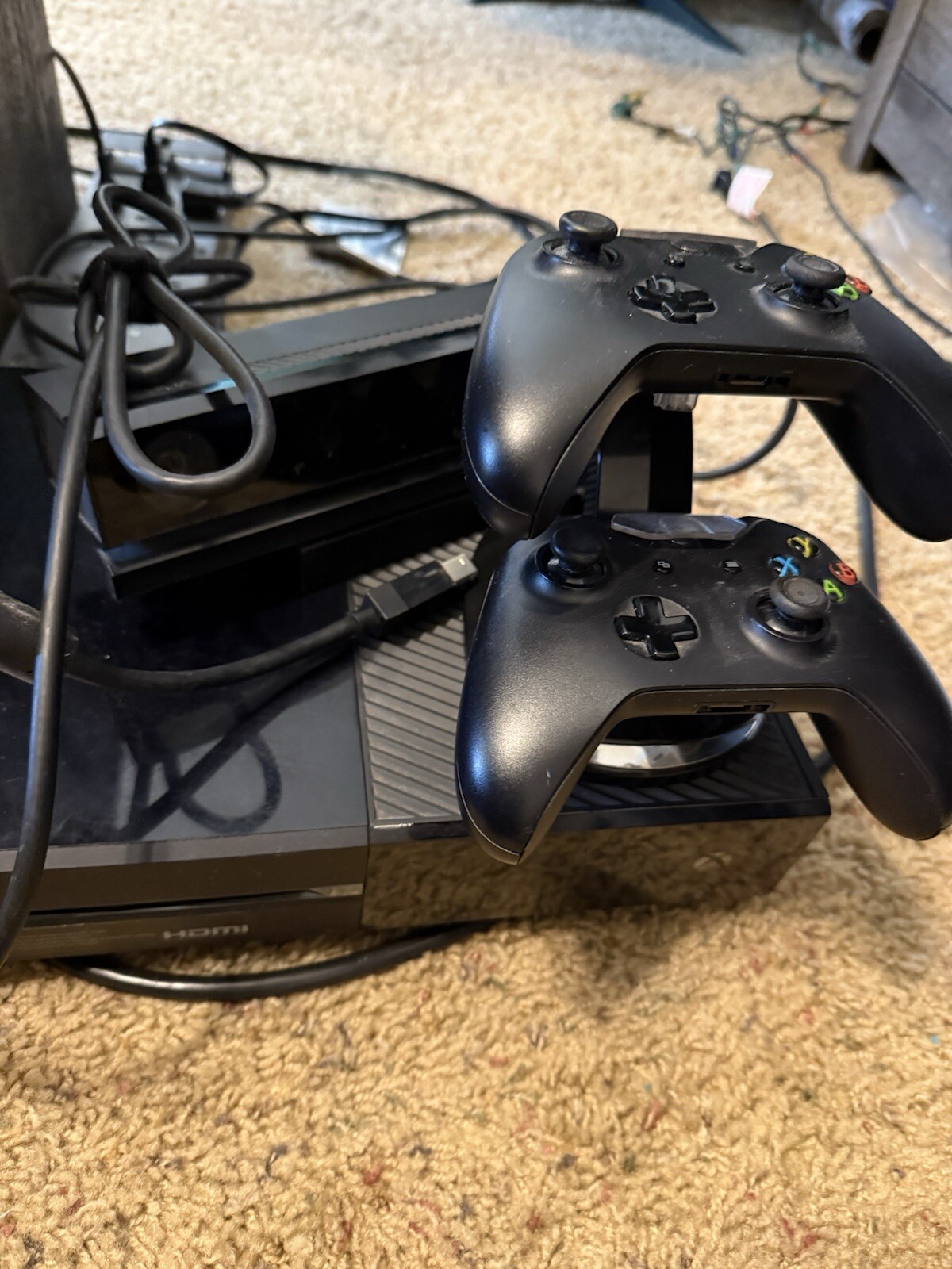 Microsoft Xbox One with Kinect 500GB Black Console bundle