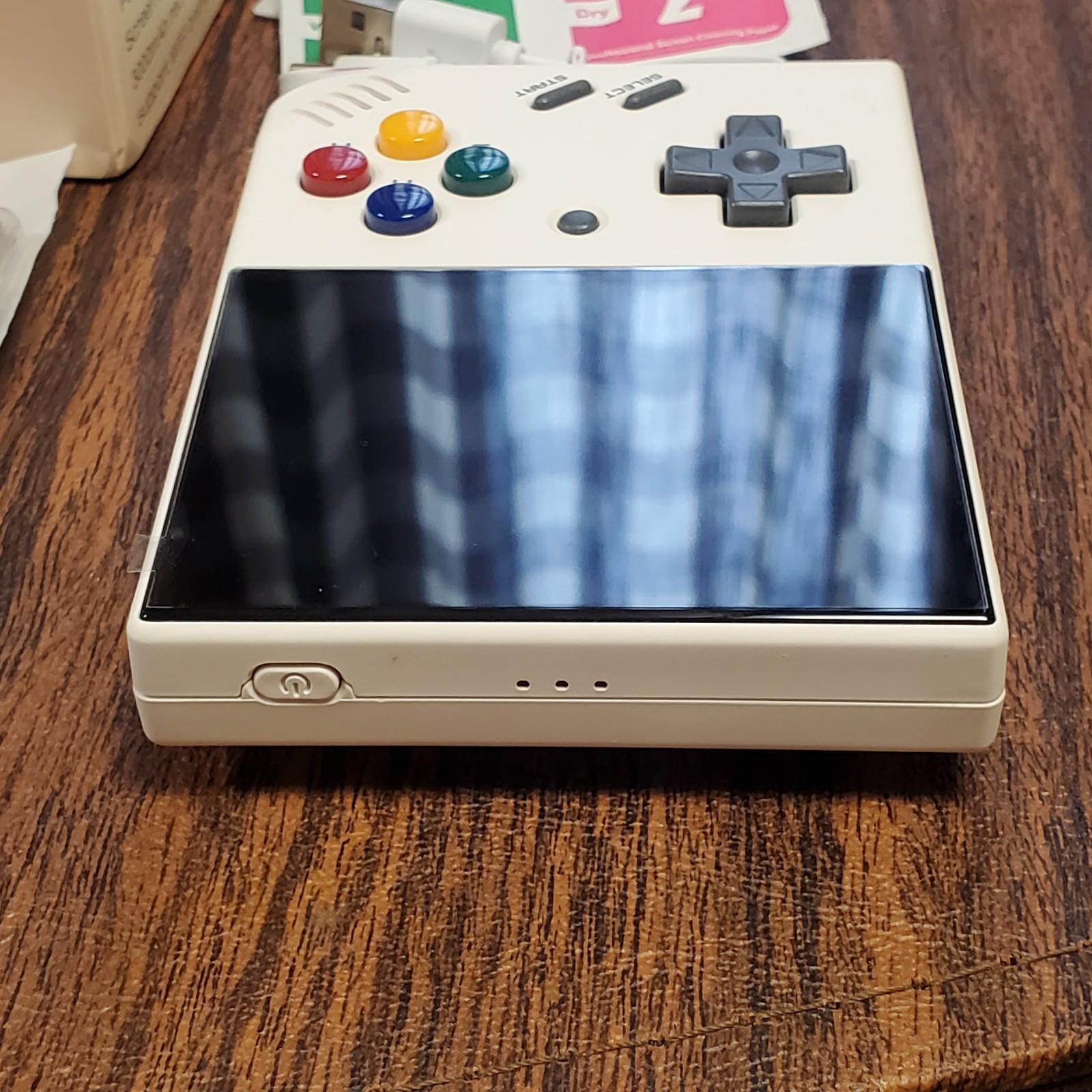 Miyoo Mini Plus White Open Source Retro Handheld Game Console. NEW. US SHIPPING