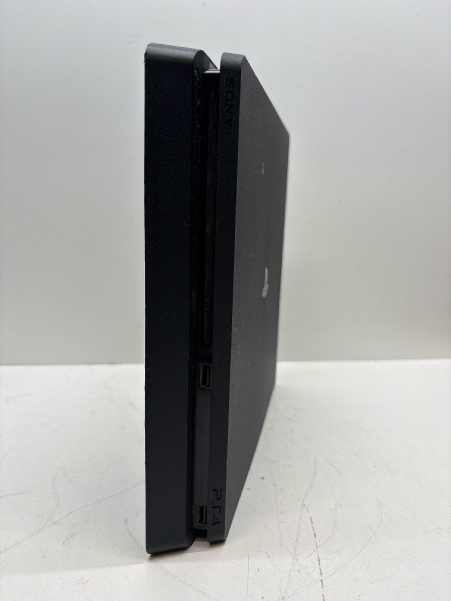 SONY PS4 – SYSTEM – CUH-2115B 500gb no controller (P28011599)