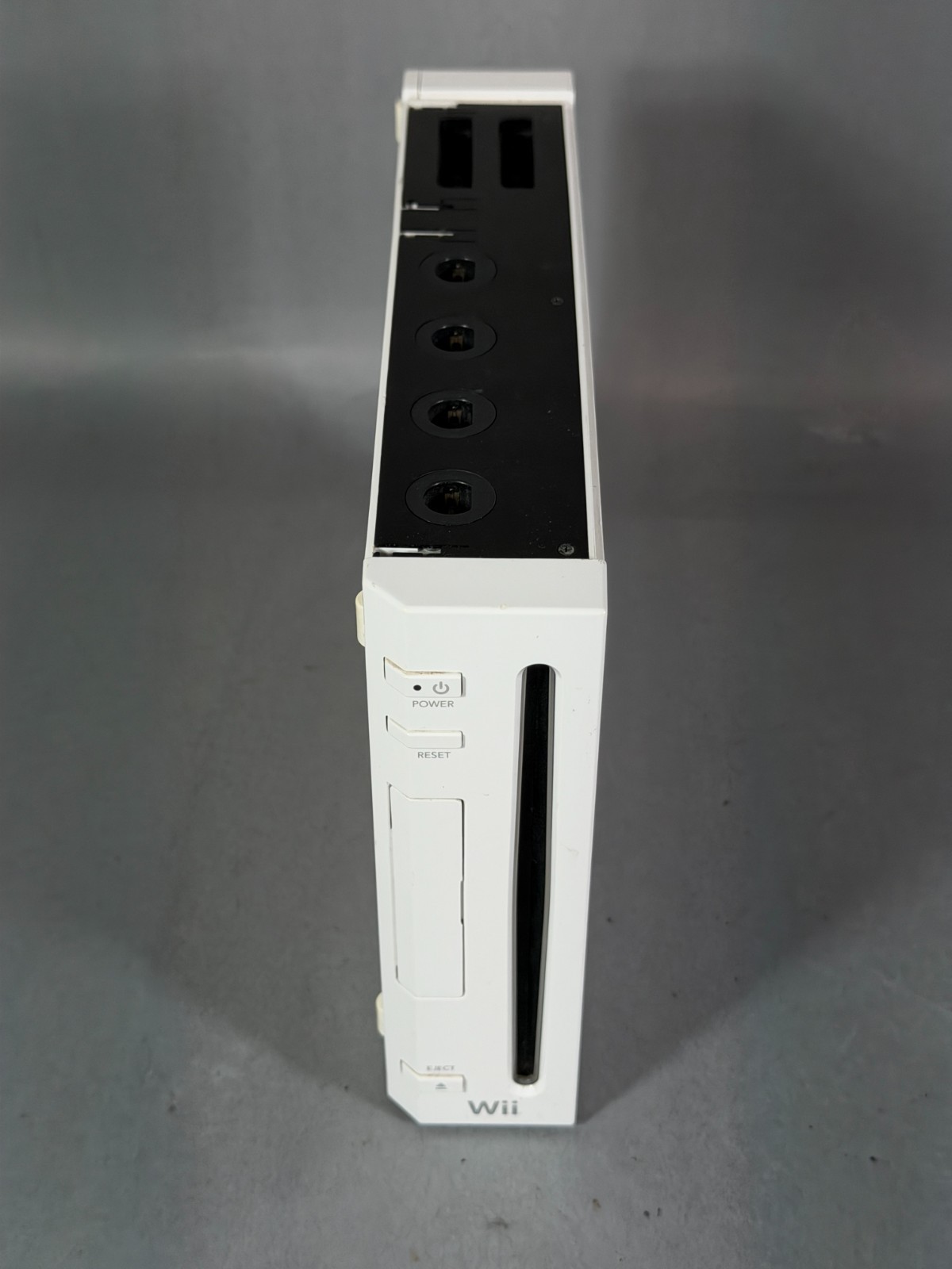 White Nintendo Wii RVL-001 512MB Console Bundle w/ 1 Controller – Tested & Reset