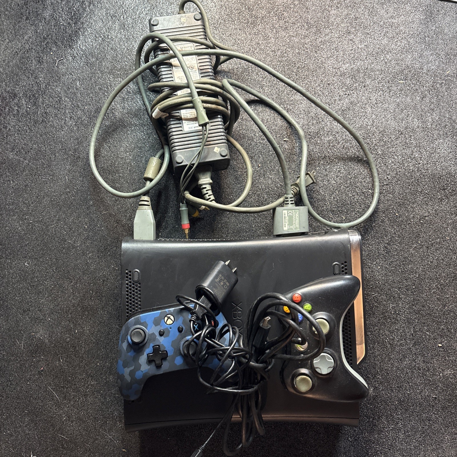 Microsoft Xbox 360 Elite 120GB HDD Black Console System Bundle – Tested