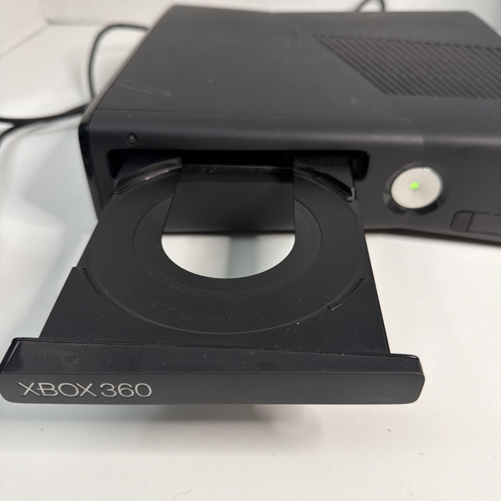 Microsoft Xbox 360 S 4GB Console Gaming System Only Matte Black 1439 Tested