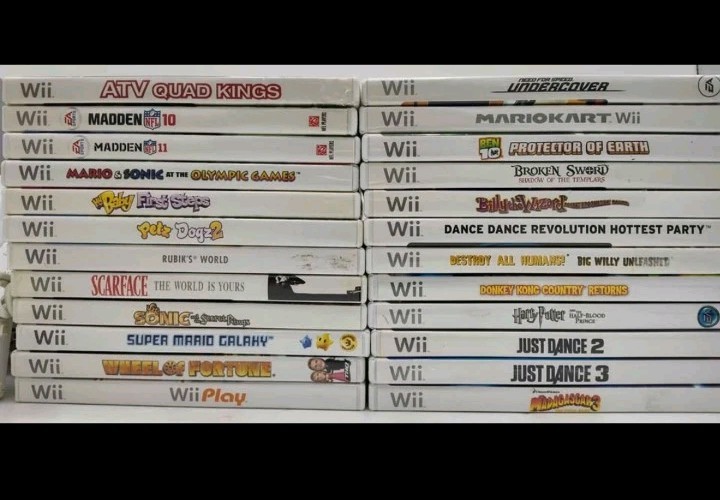 Nintendo Wii Console Bundle w/ 2 Remotes + 50 Games + HDMI Adapter VGC! Tested!