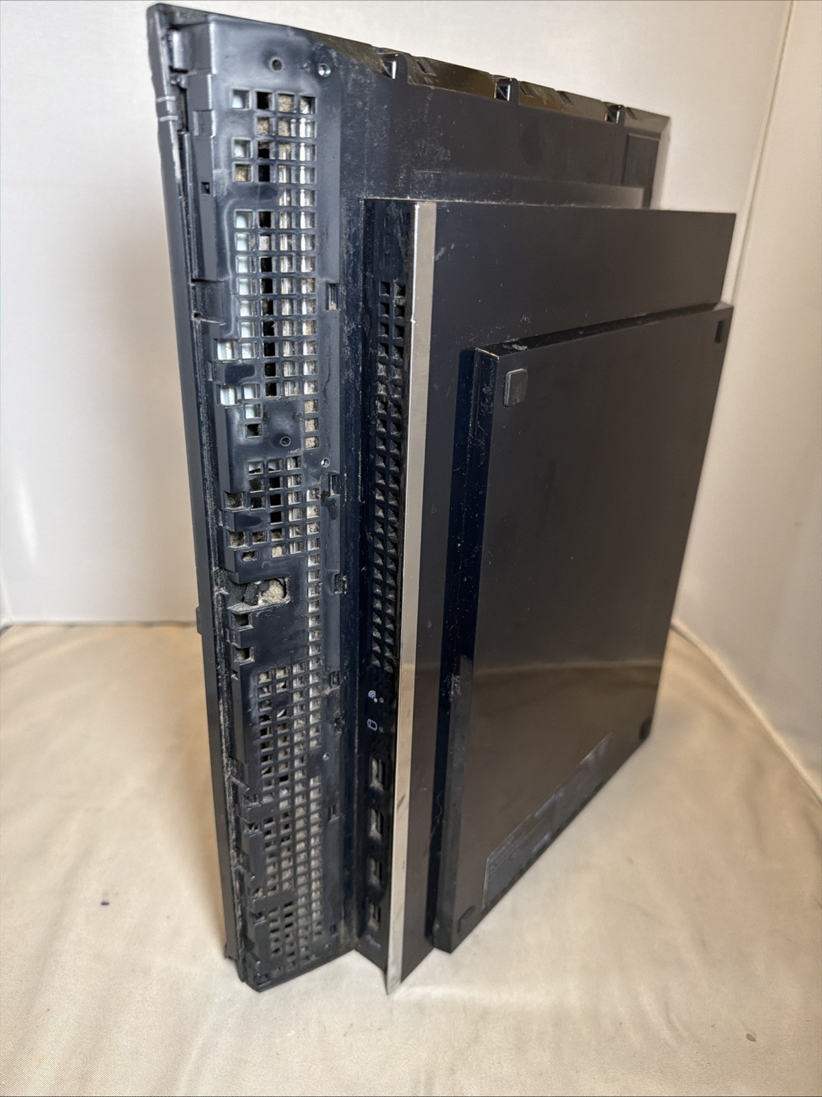 PlayStation 3 Fat Backwards Compatible Console CECHA01, 60gb “For Parts” READ