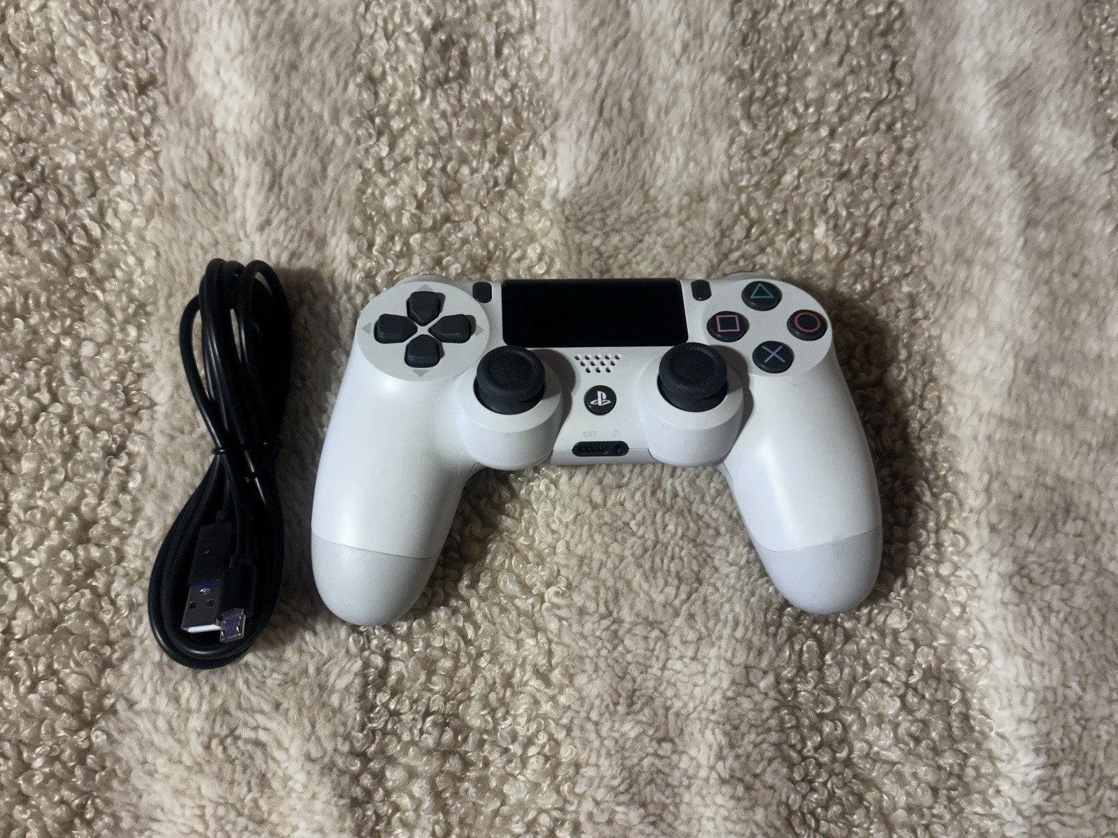 Low Firmware PlayStation 4 Pro 1TB PS4 Pro Complete With Cables & Controller