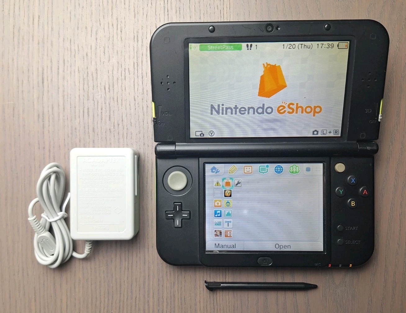 New Nintendo 3DS XL Lime Black | Charger + 32GB SD Card | Region Free