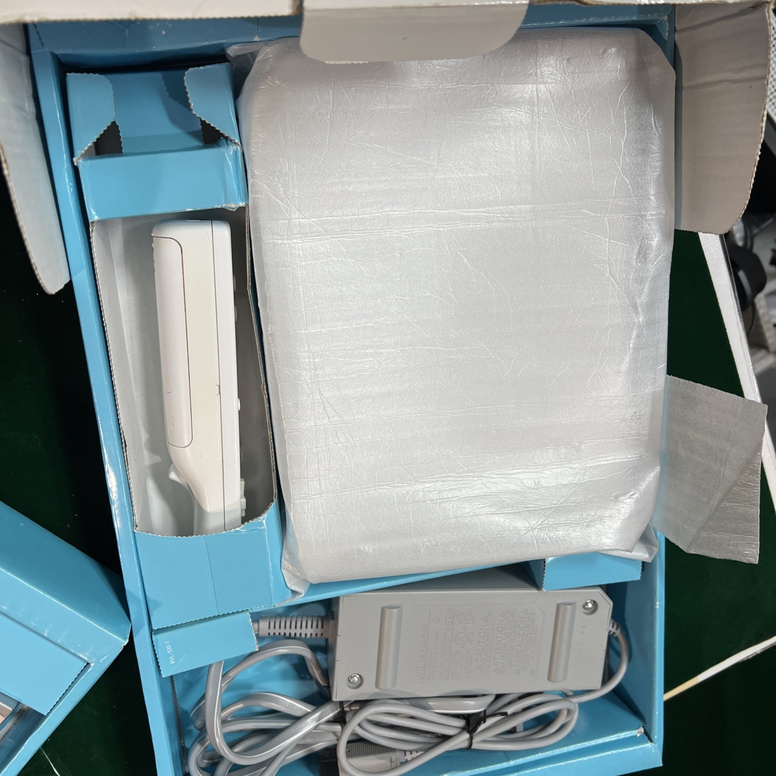 Nintendo Wii Sports Console (White) Wii System Bundle Open Box