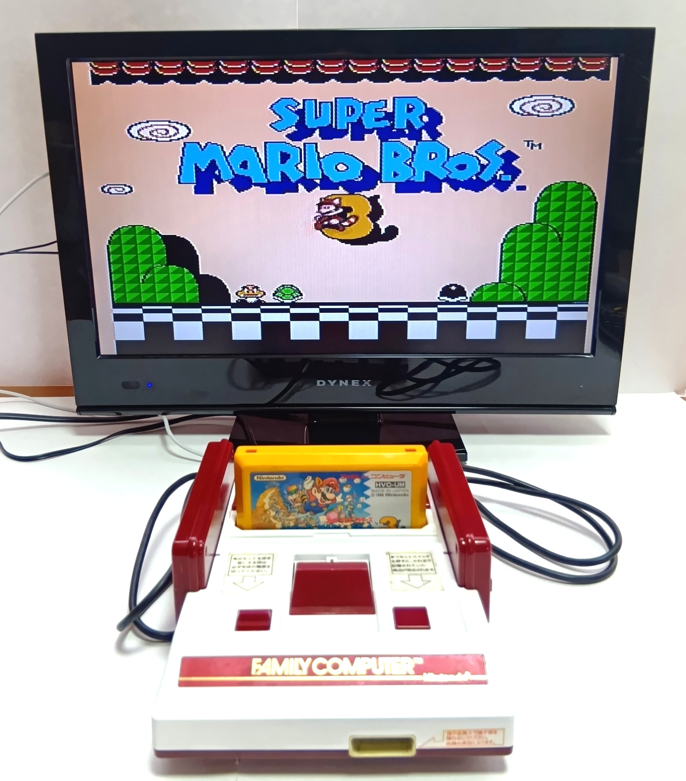 Retro Nintendo Famicom Console AV RCA & USB Powered | Plug & Play on Modern TV