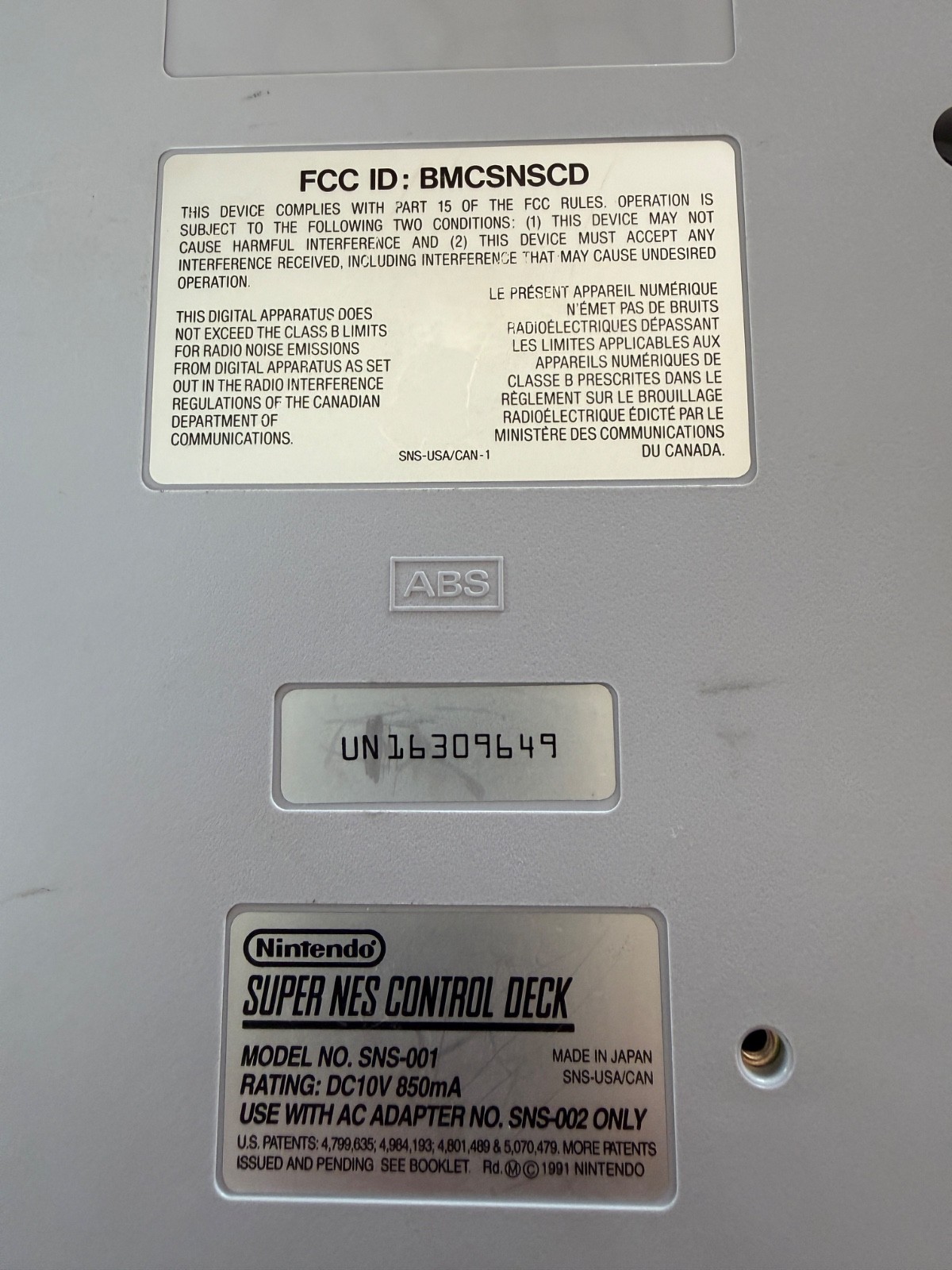 Super Nintendo SNES Console Bundle – SNS-001 with 2 Controllers, College Slam Ga
