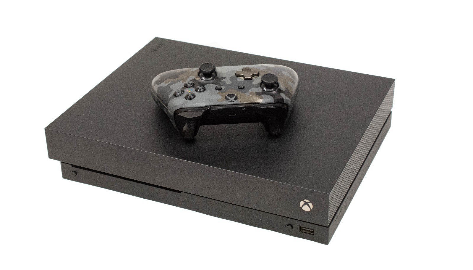 (MA4) Microsoft Xbox One X 1787 1TB Gaming Console w Controller & Cords