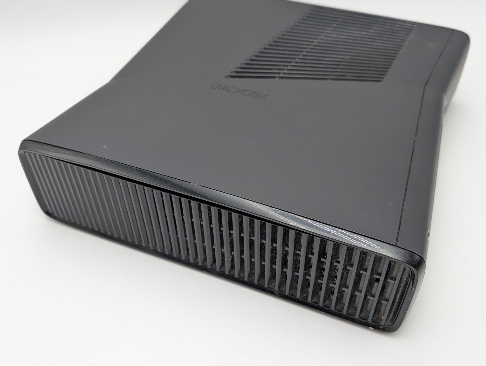 Microsoft Xbox 360 S Model 1439 Console Only W/ 120GB HD, NO cords