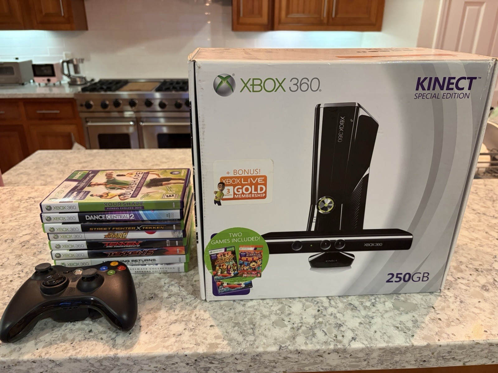 Xbox 360 Kinect Bundle 250GB / Original Package / Additional Controller / Games