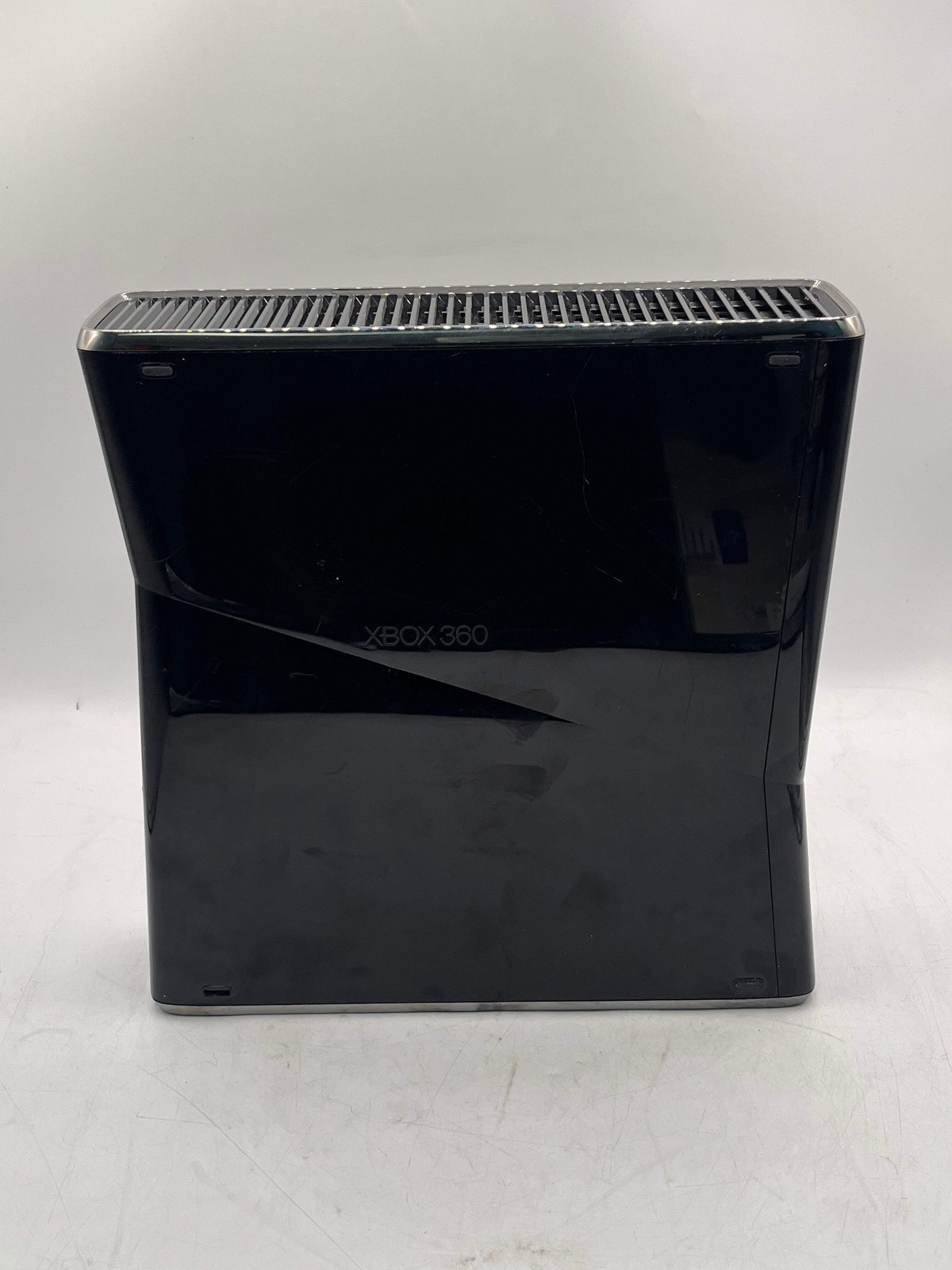 Microsoft Xbox 360 S (1439) 2010 250GB Black Video Game System