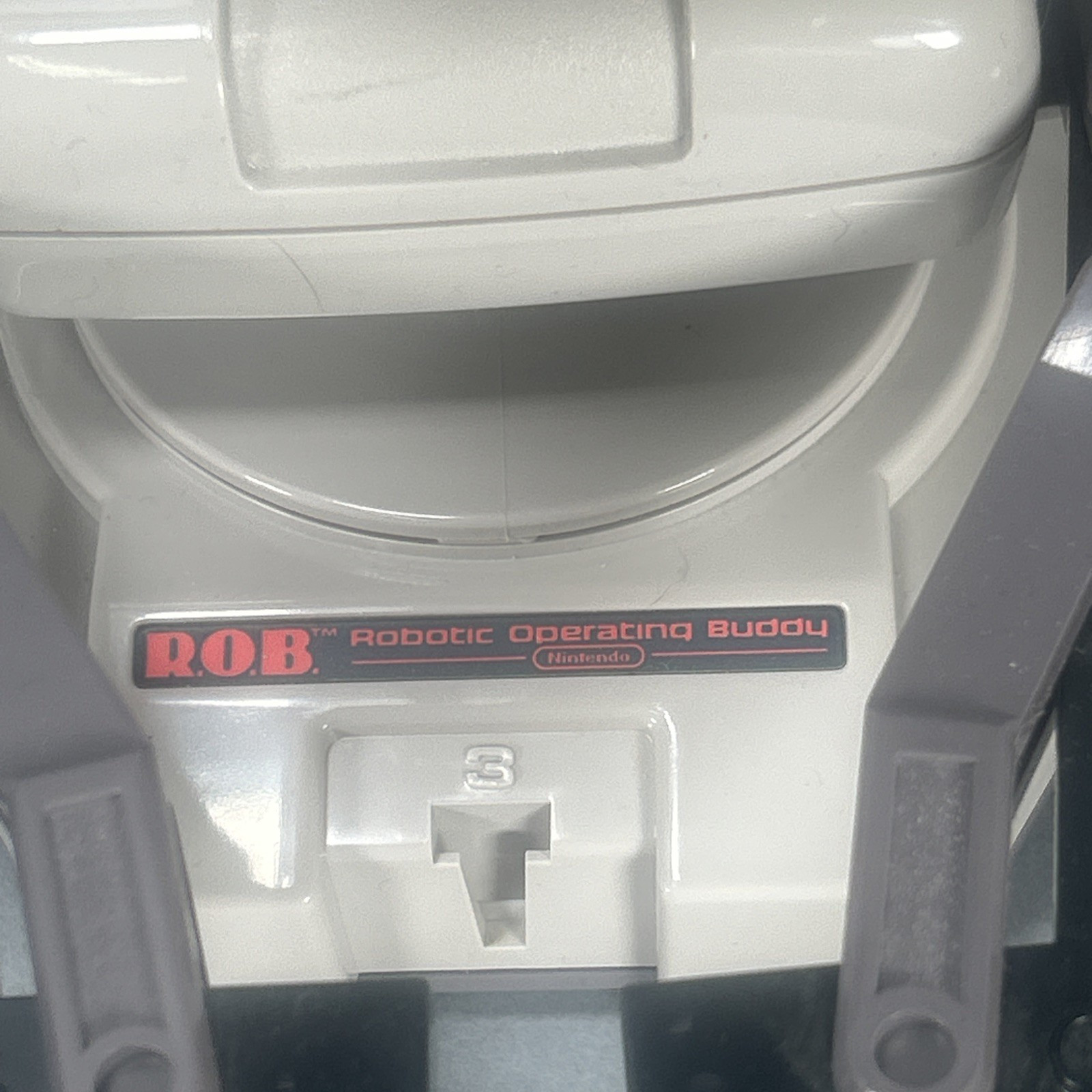 NES Nintendo Entertainment System Deluxe Set W/ Rob The Robot (MOSTLY COMPLETE)