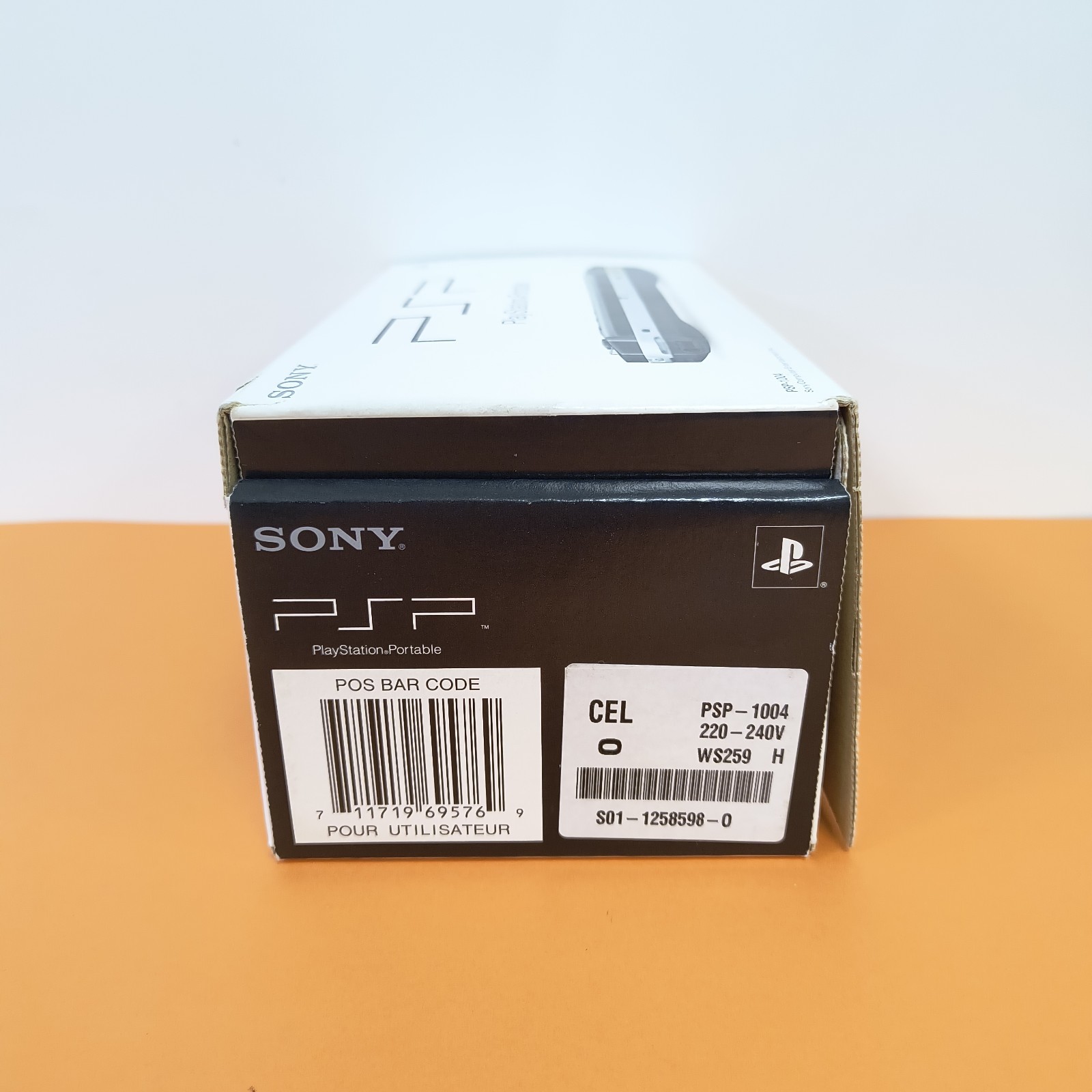 Sony PlayStation PSP 1004 Black Console FULL BOX + 2GB SD + TONY HAWKS UMD