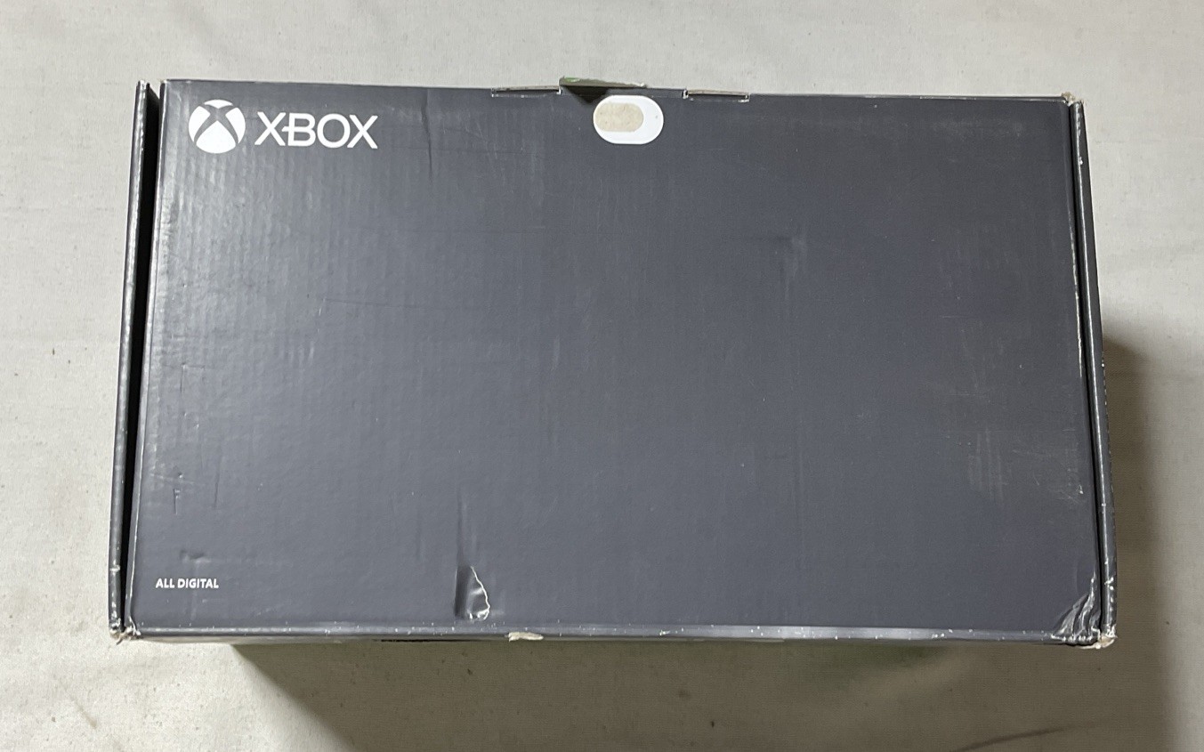 Xbox Series X 1TB All-Digital Console – White -Brand New In Box (Damaged Box) G8