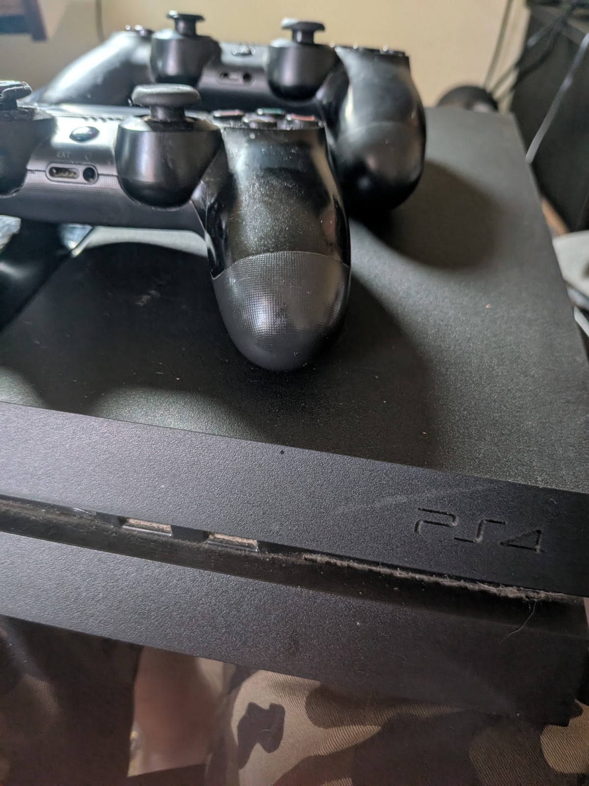 Sony PlayStation 4 500GB Jet Black Console. tested and works perfectly