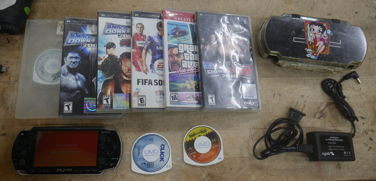 Sony PSP-1001 Piano Black & Games & Movies & Charger & Battery READ