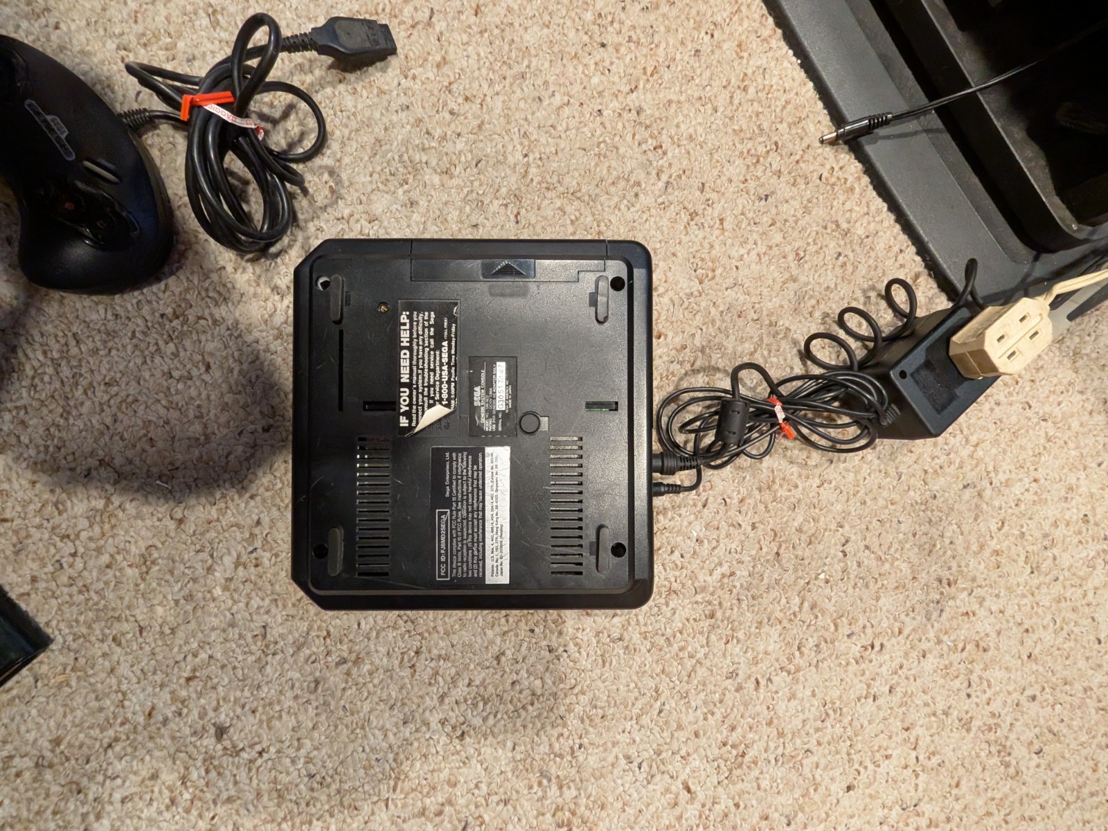 Sega Genesis Model 2 With Bonus A.t Games Genesis Unit.