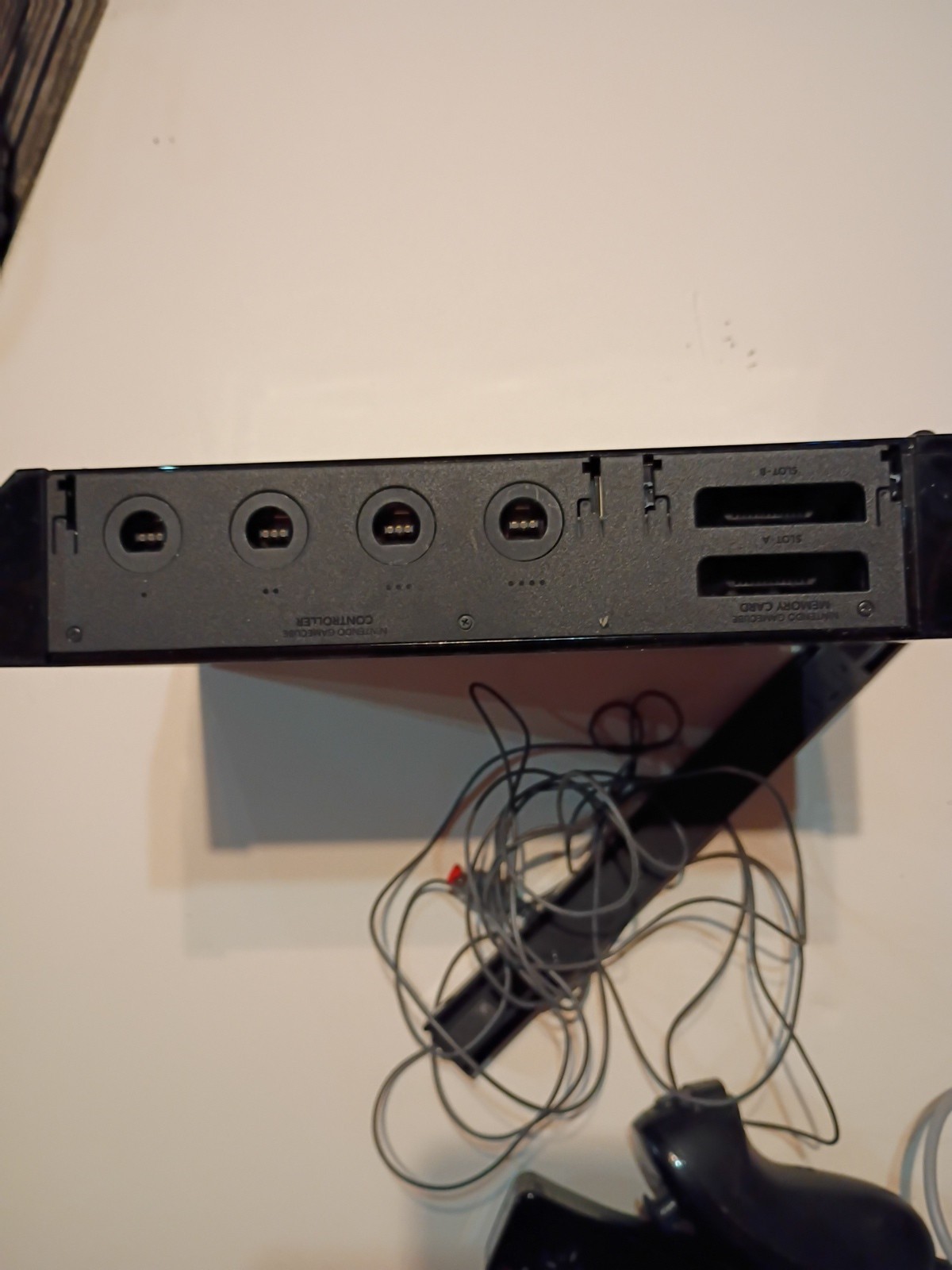 Nintendo Wii U 32GB Console with Sensor Bar Charger, Controller System Works.